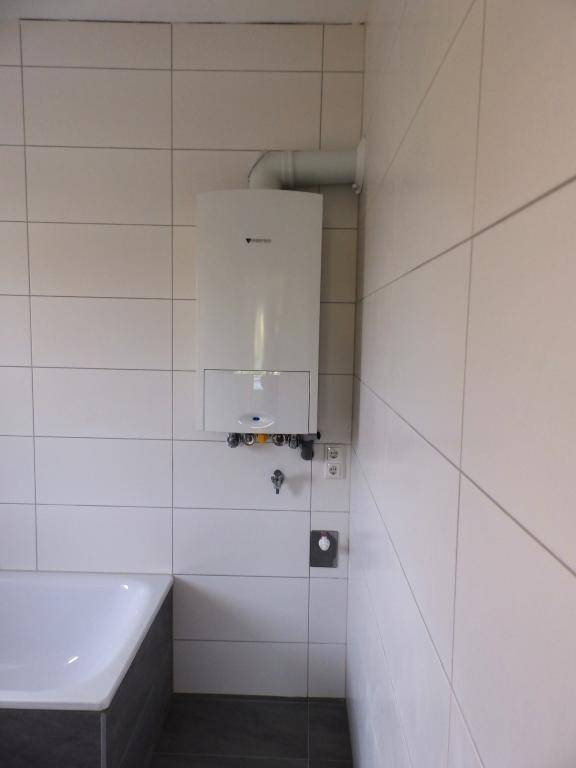 Tolle Penthousewohnung mit großzügiger Dachterrasse inkl. 2 PKW Stellplätze mit evtl. Stromanschluss – pohled 6