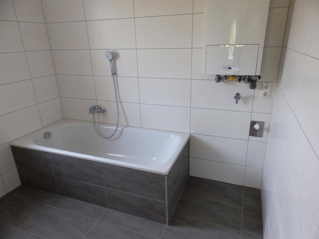 Tolle Penthousewohnung mit großzügiger Dachterrasse inkl. 2 PKW Stellplätze mit evtl. Stromanschluss – pohled 5