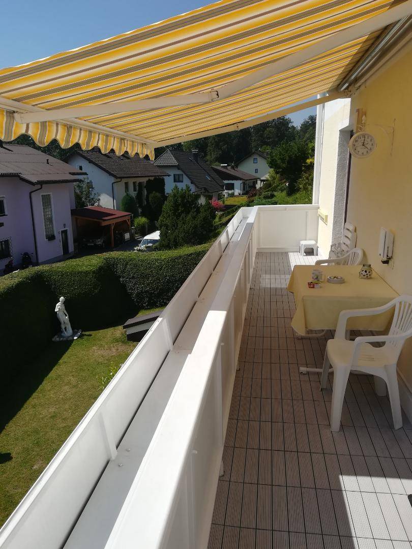 Balkon im ersten Stock