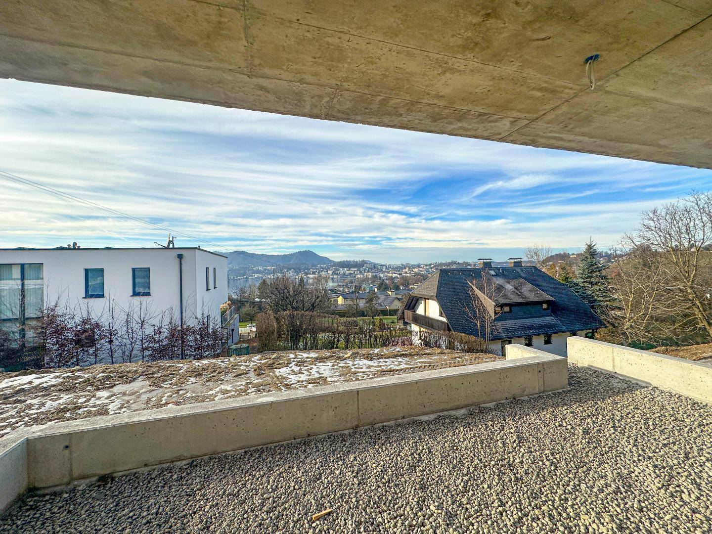 Terrasse und Garten im Gartengeschoss