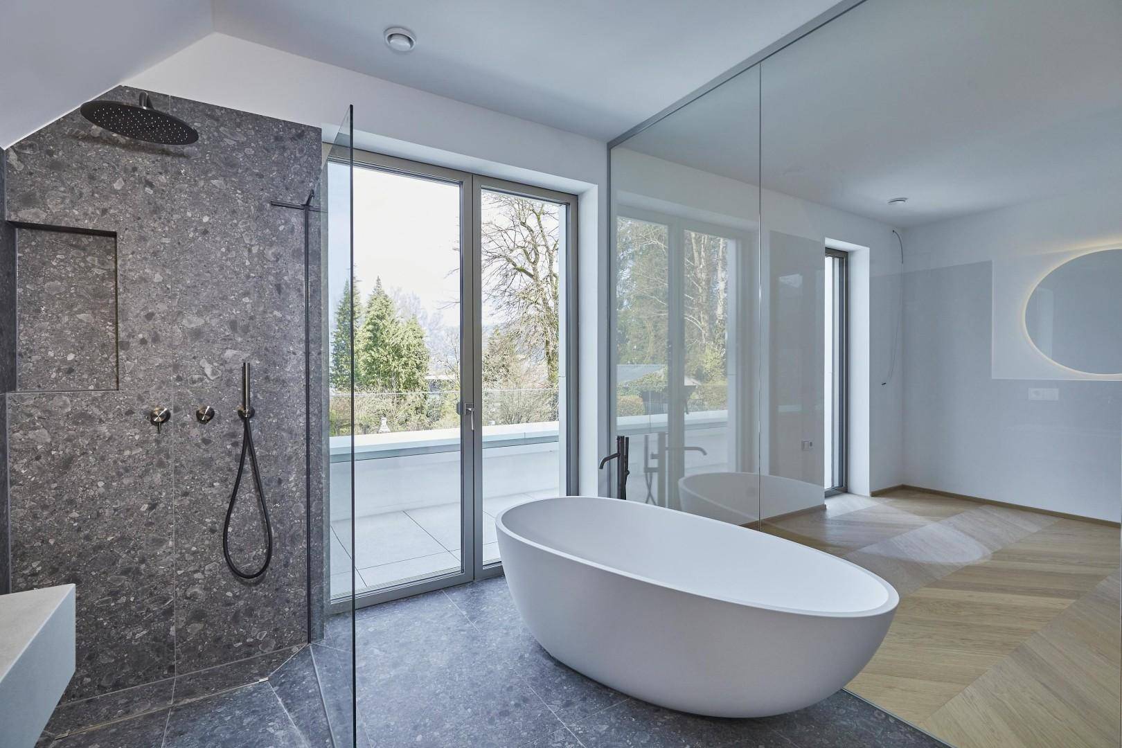 Schlafzimmer mit Bad en suite