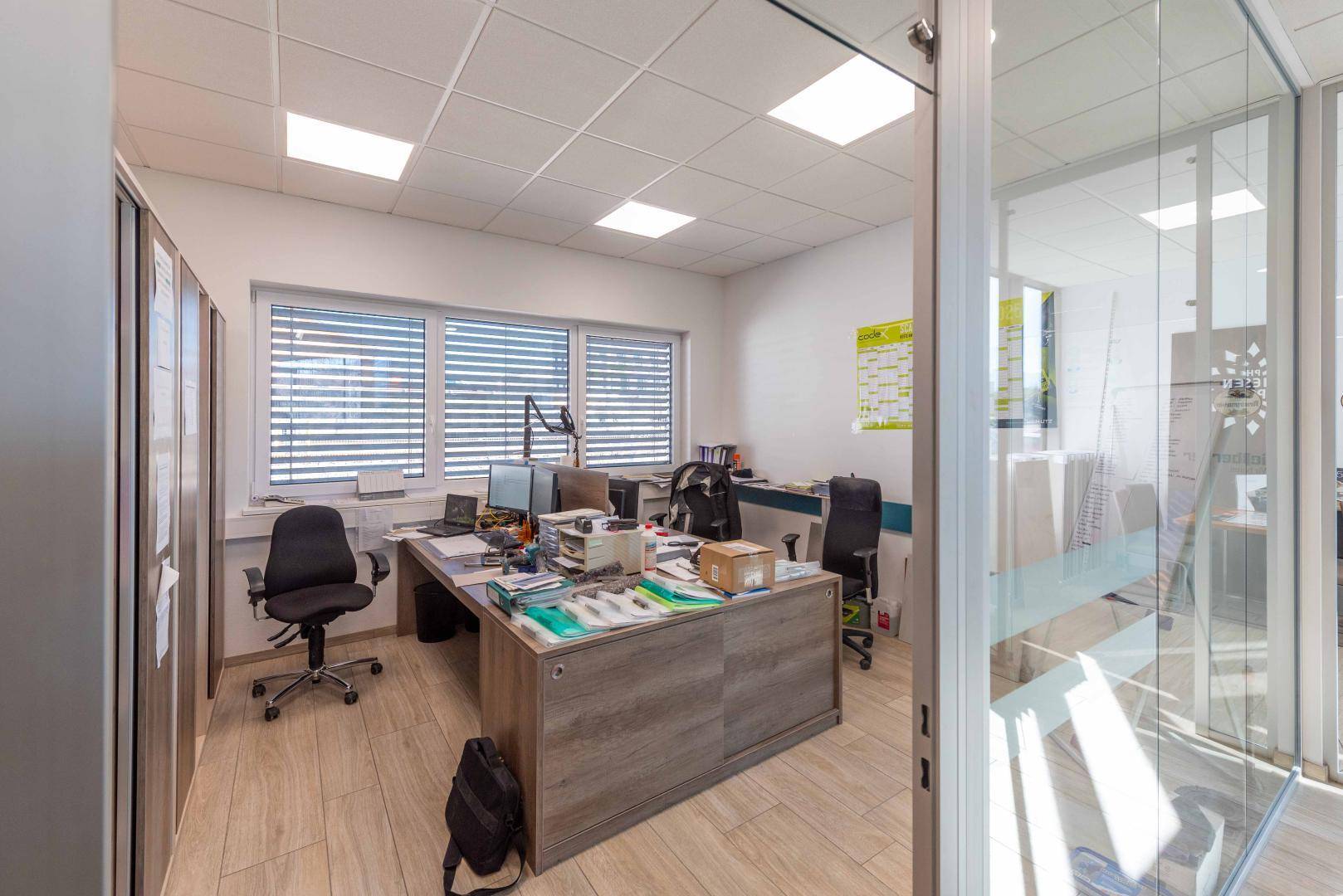 Büro