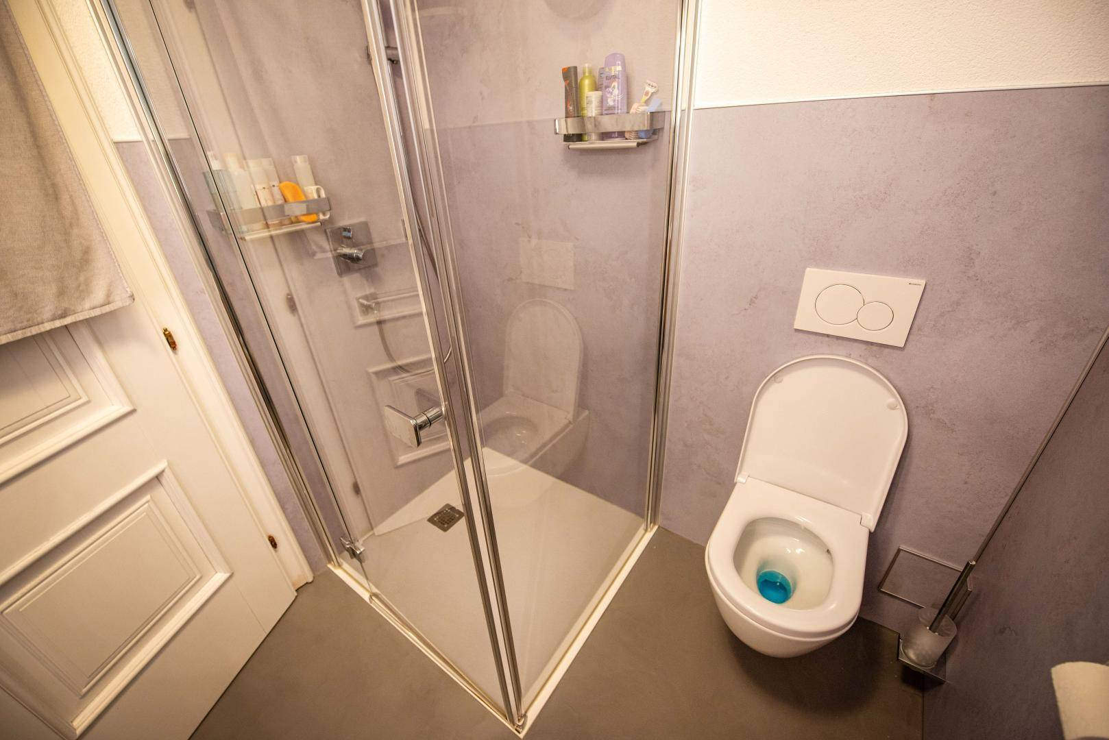 neues Bad und WC im EG
