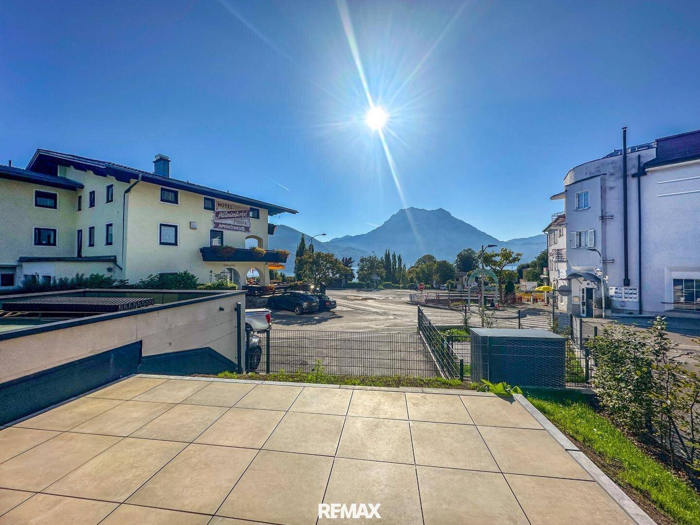 ERSTBEZUG - Haus am See - große Terrasse mit schönem Blick - zentrale Lage – pohled 2