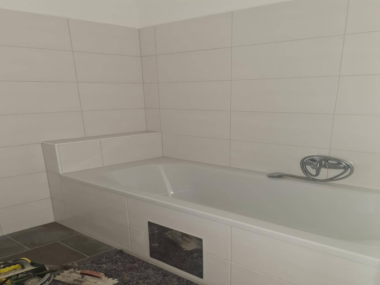 Badezimmer mit Wanne