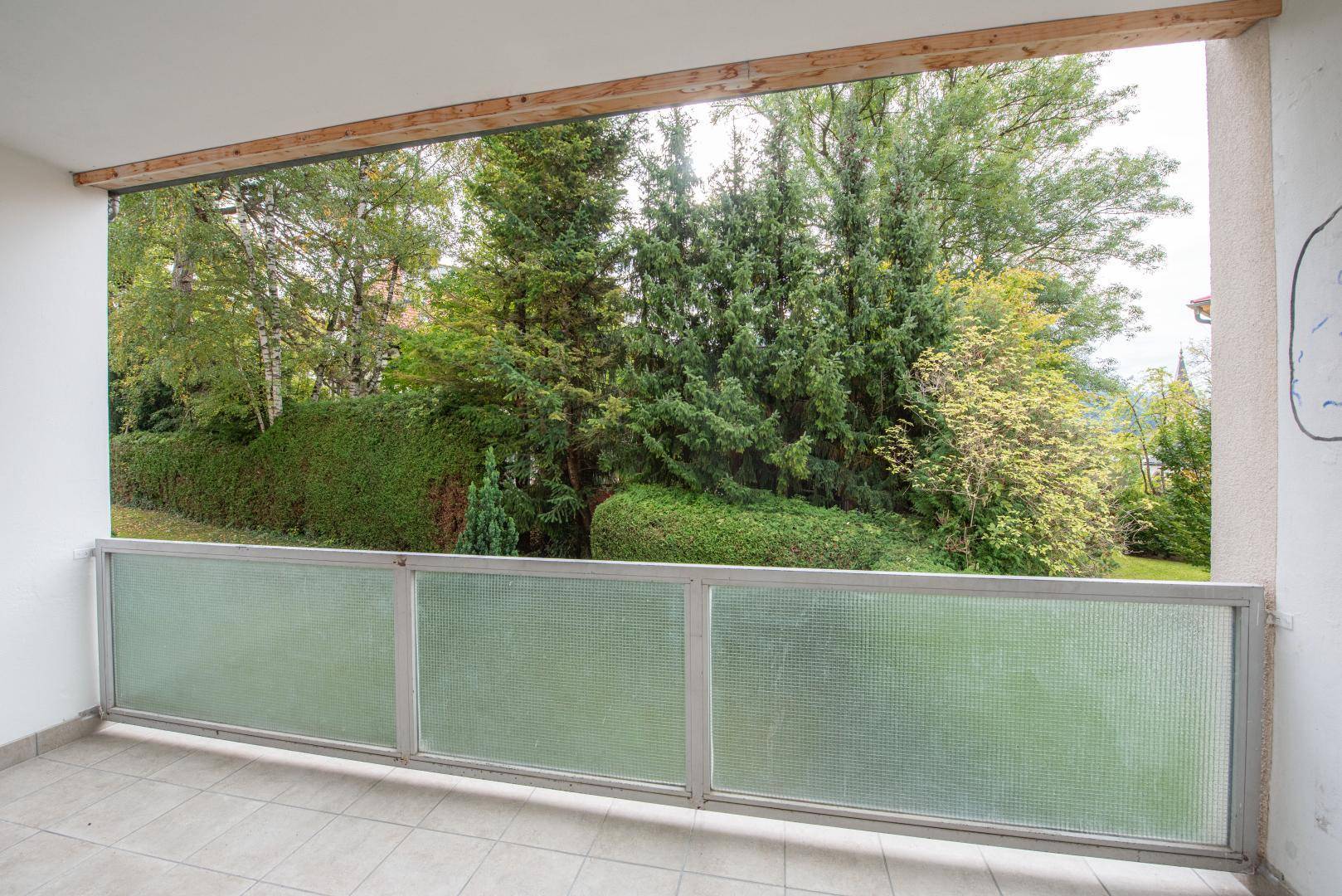 Loggia mit Blick ins Grüne