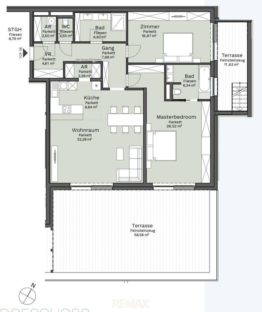 Detaillierter Grundriss einer Wohnung mit Wohnraum, Küche, Schlafzimmern, Bädern und zwei Terrassen.