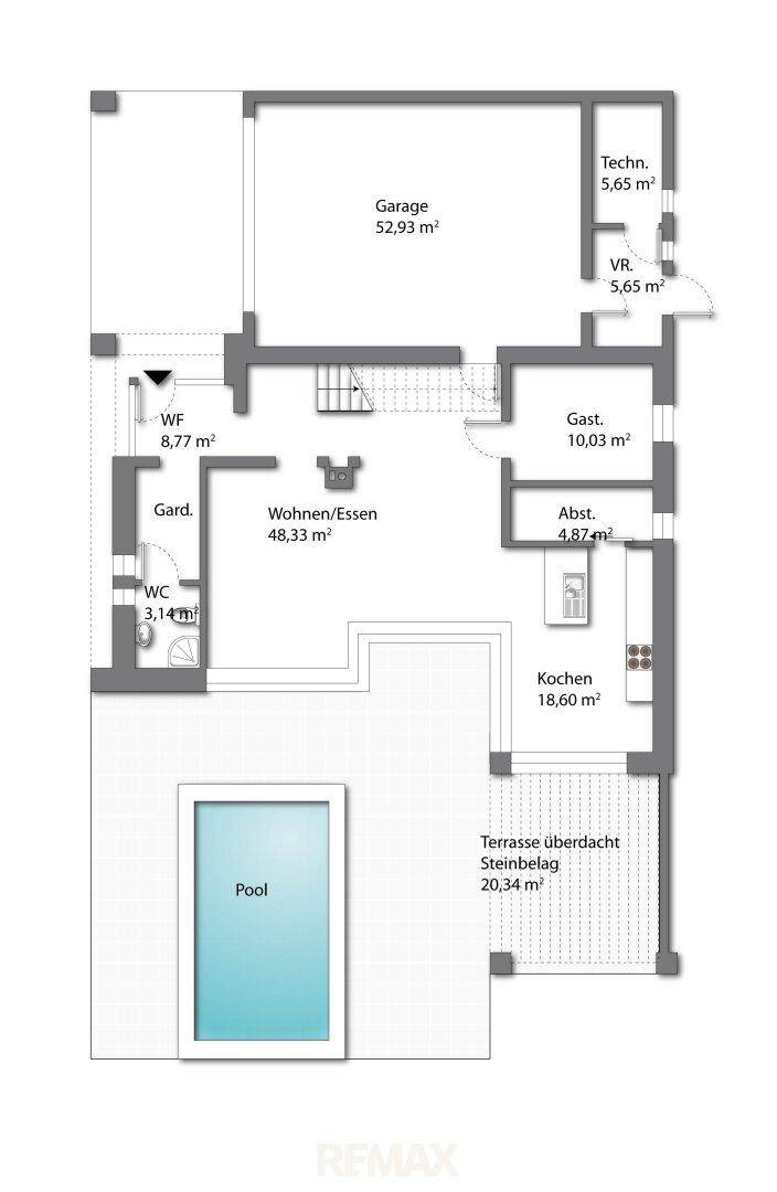 Grundriss des Erdgeschosses mit offenem Wohn-Essbereich, Küche, Garage, Pool und überdachter Terrasse.