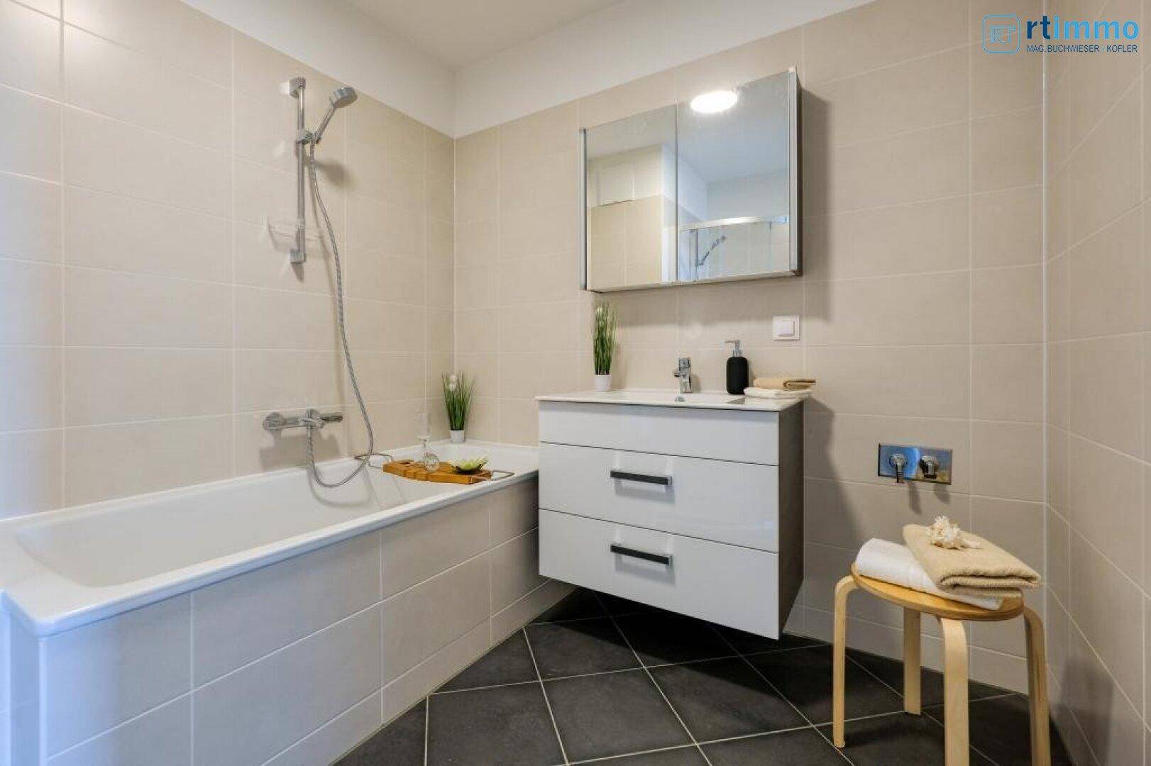 Badezimmer 1