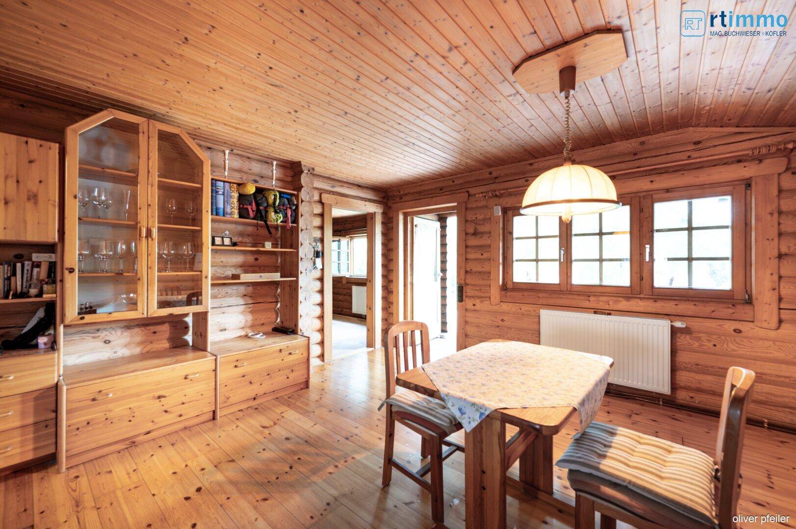 LIEBEVOLL GEPFLEGTES TRAUMHAUS AM SEE MIT KAMIN; SEETERRASSE, SOMMERHÄUSCHEN AM WASSERUND GARAGE – pohled 5