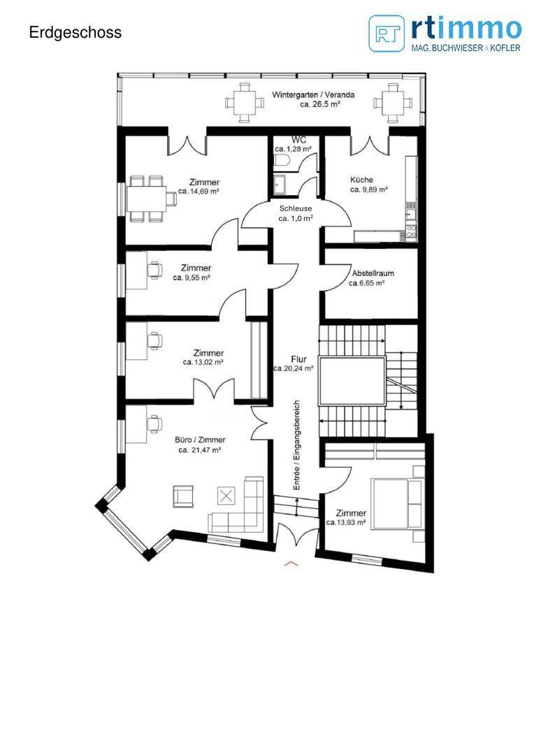 Grundriss des Erdgeschosses mit Wintergarten, Küche, Büro und mehreren Zimmern.