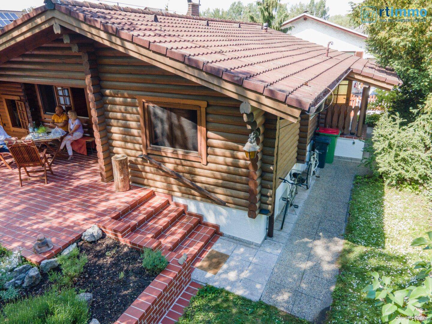 LIEBEVOLL GEPFLEGTES TRAUMHAUS AM SEE MIT KAMIN; SEETERRASSE, SOMMERHÄUSCHEN AM WASSERUND GARAGE – pohled 3