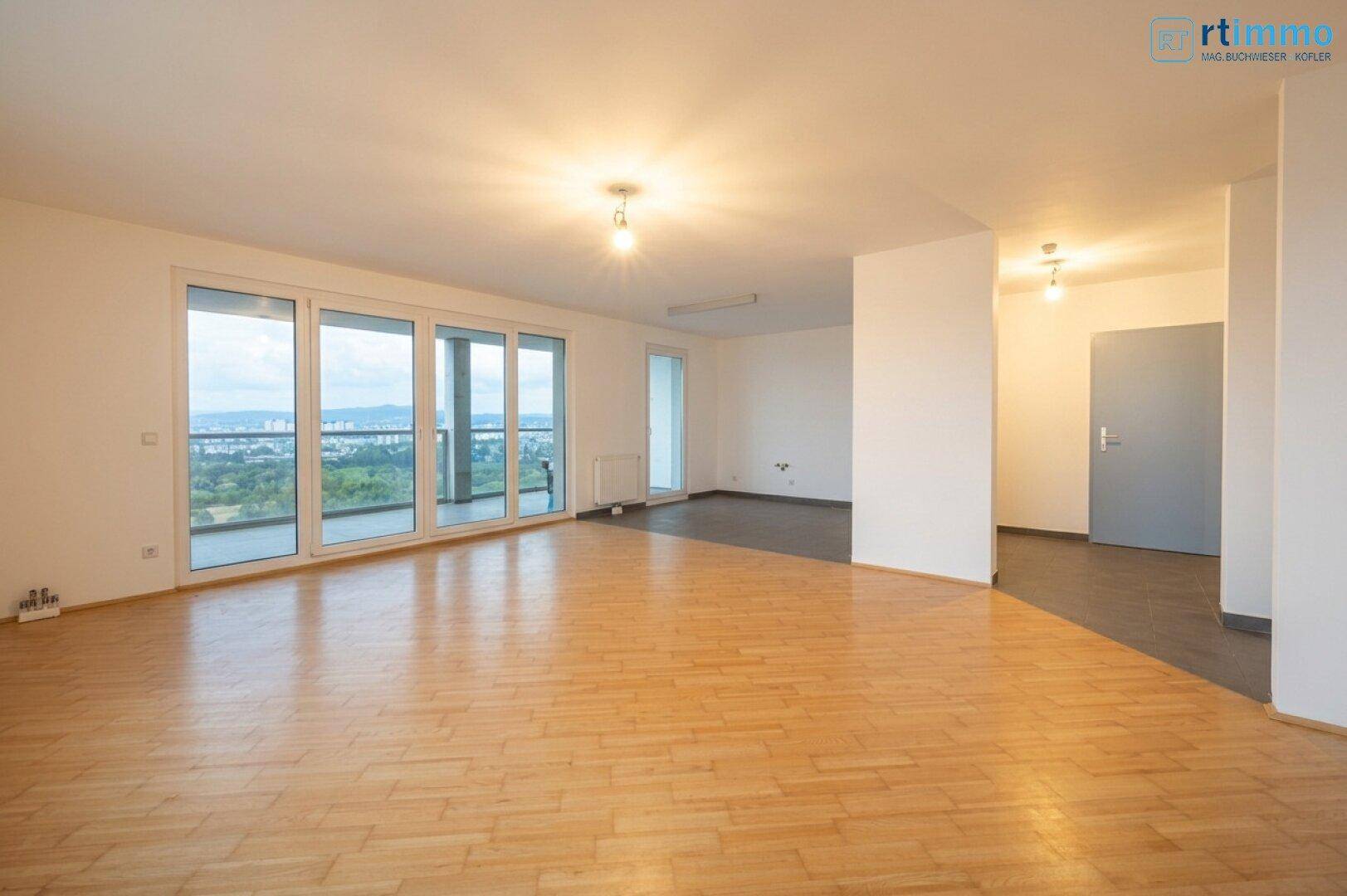 AVANT-GARDE ARCHITEKTUR COOP HIMMELBLAU: 3,5 ZIMMERWOHNUNG mit riesiger Loggia und Fernblick - Ansicht 4