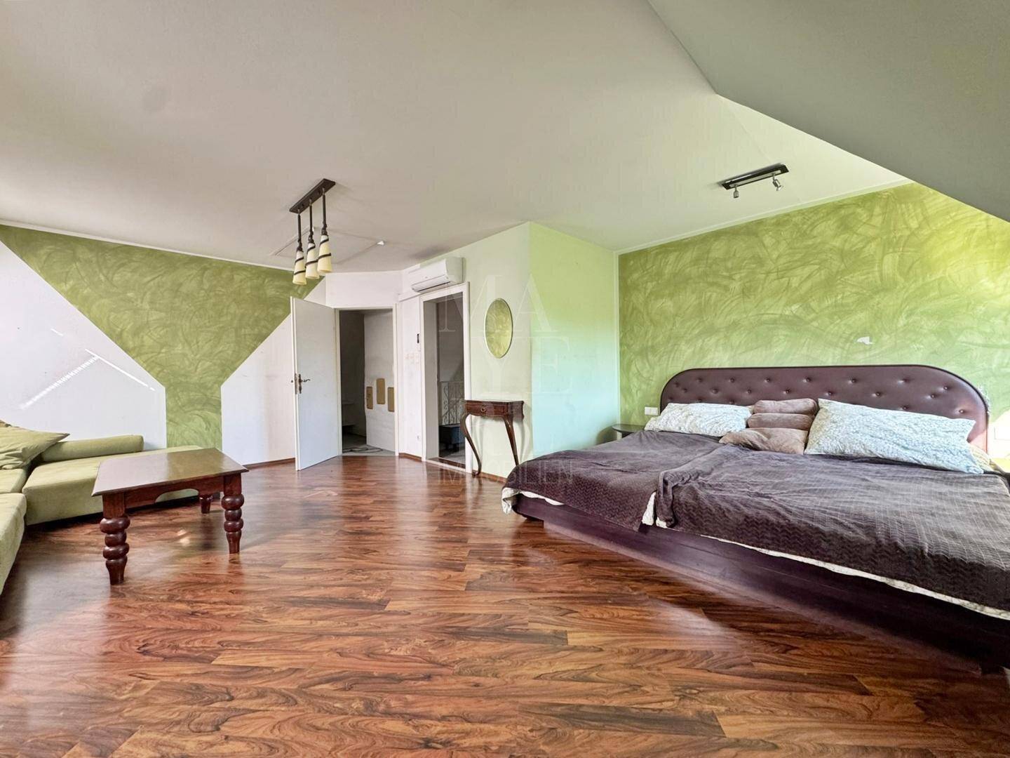 Zimmer 4 OG