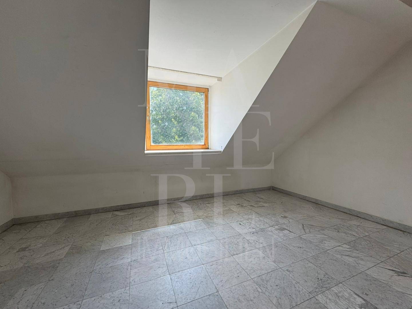 Zimmer von Terrasse