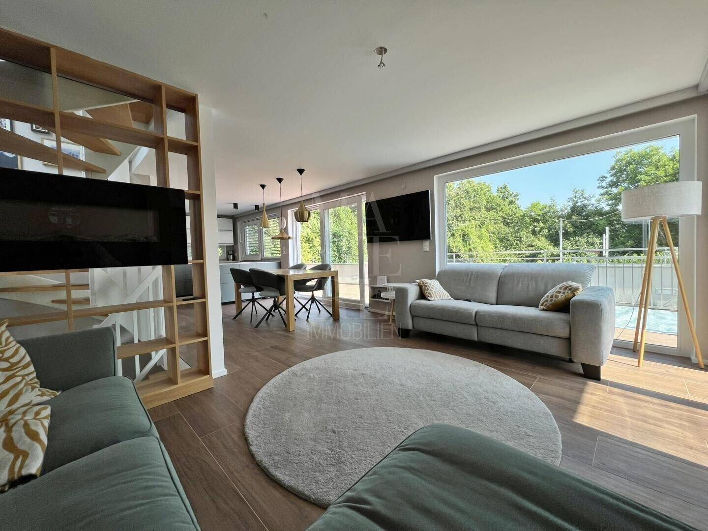 Wohn/-Esszimmer