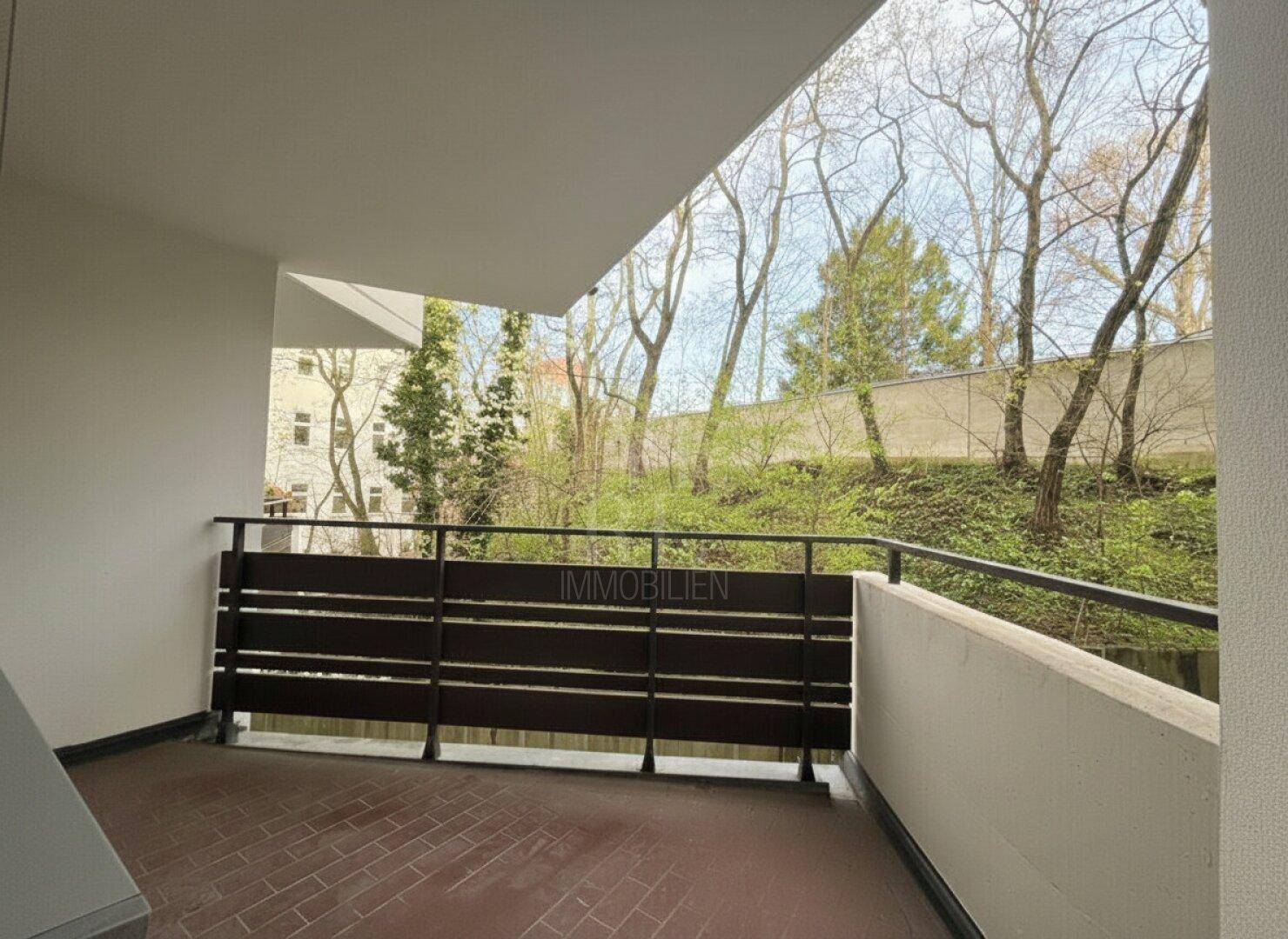 Gepflegte Neubauwohnung mit Loggia - POOL &amp; SAUNA - Ansicht 2