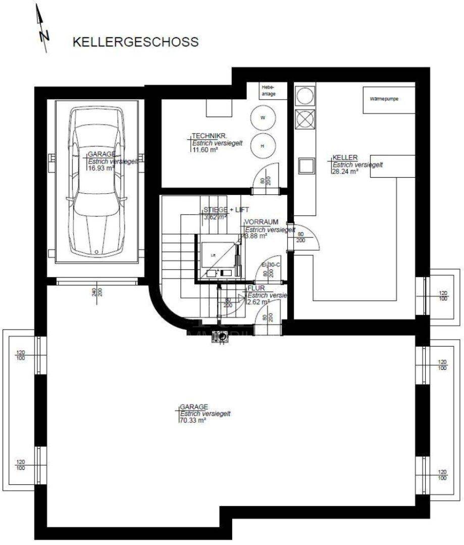 Grundriss des Kellergeschosses mit Garage, Technikraum, Vorraum und weiterem Kellerbereich.