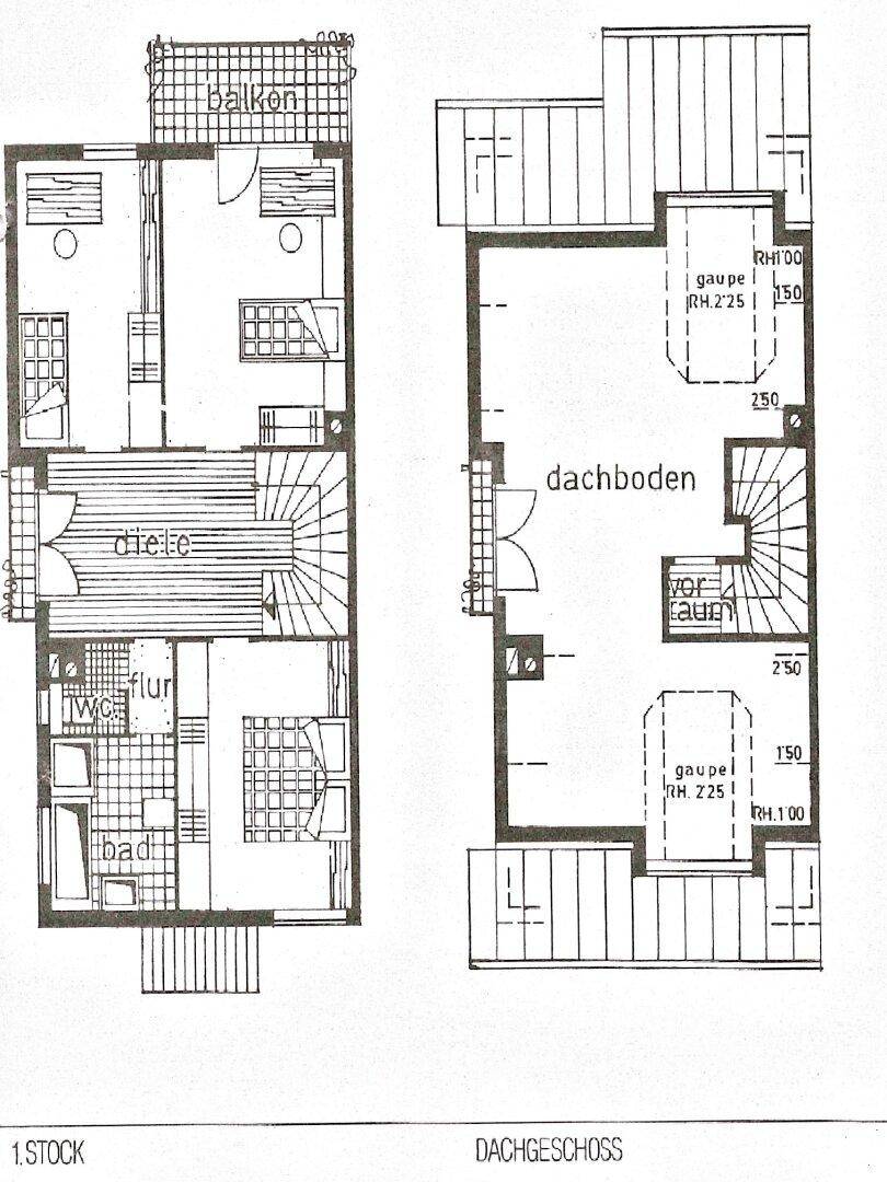 Grundriss des ersten Stocks und Dachgeschosses mit Schlafzimmern, Bad und Dachboden.