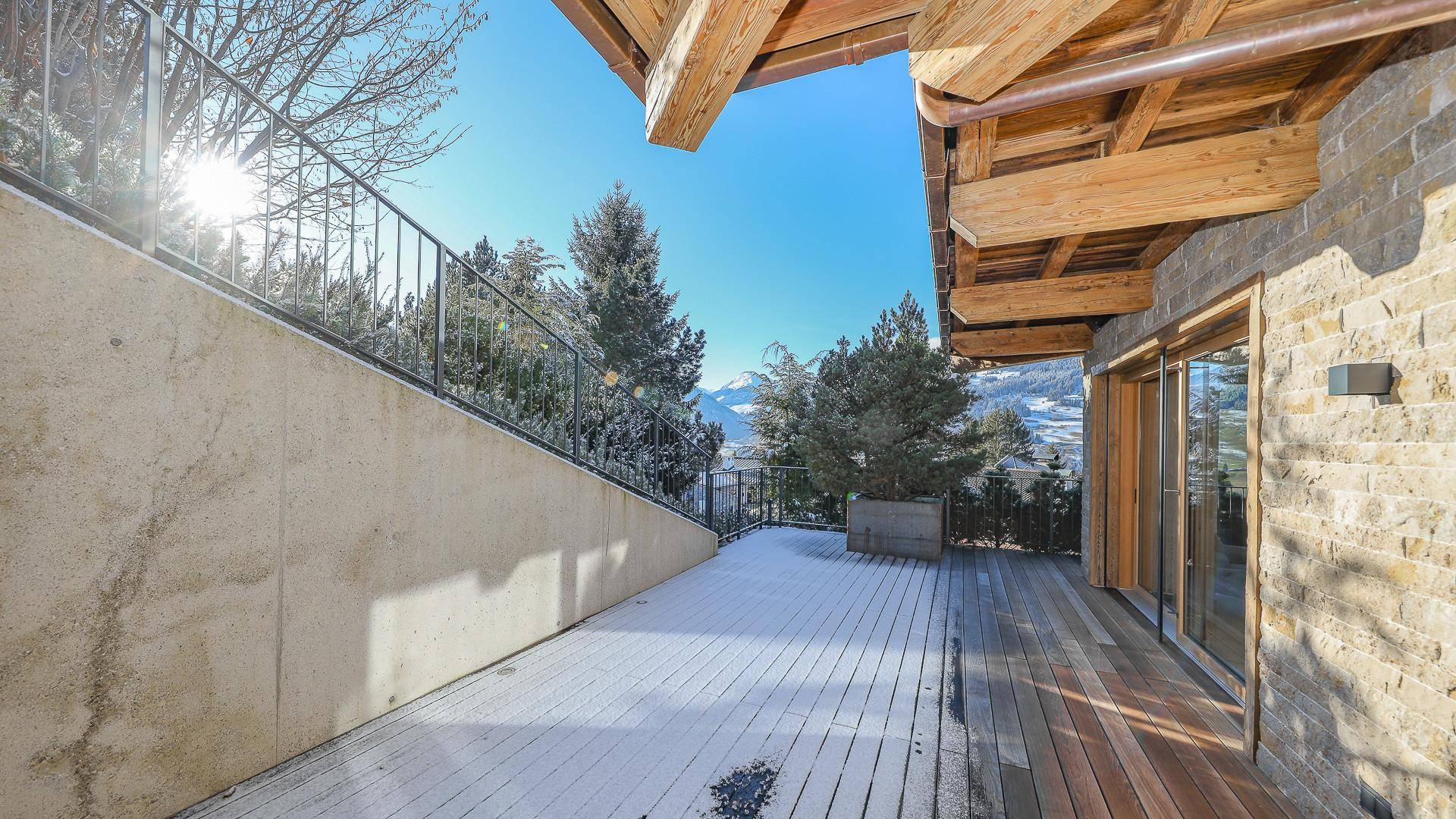 KITZIMMO-Luxusvilla in prominenter Toplage kaufen - Immobilien Aurach bei Kitzbühel.