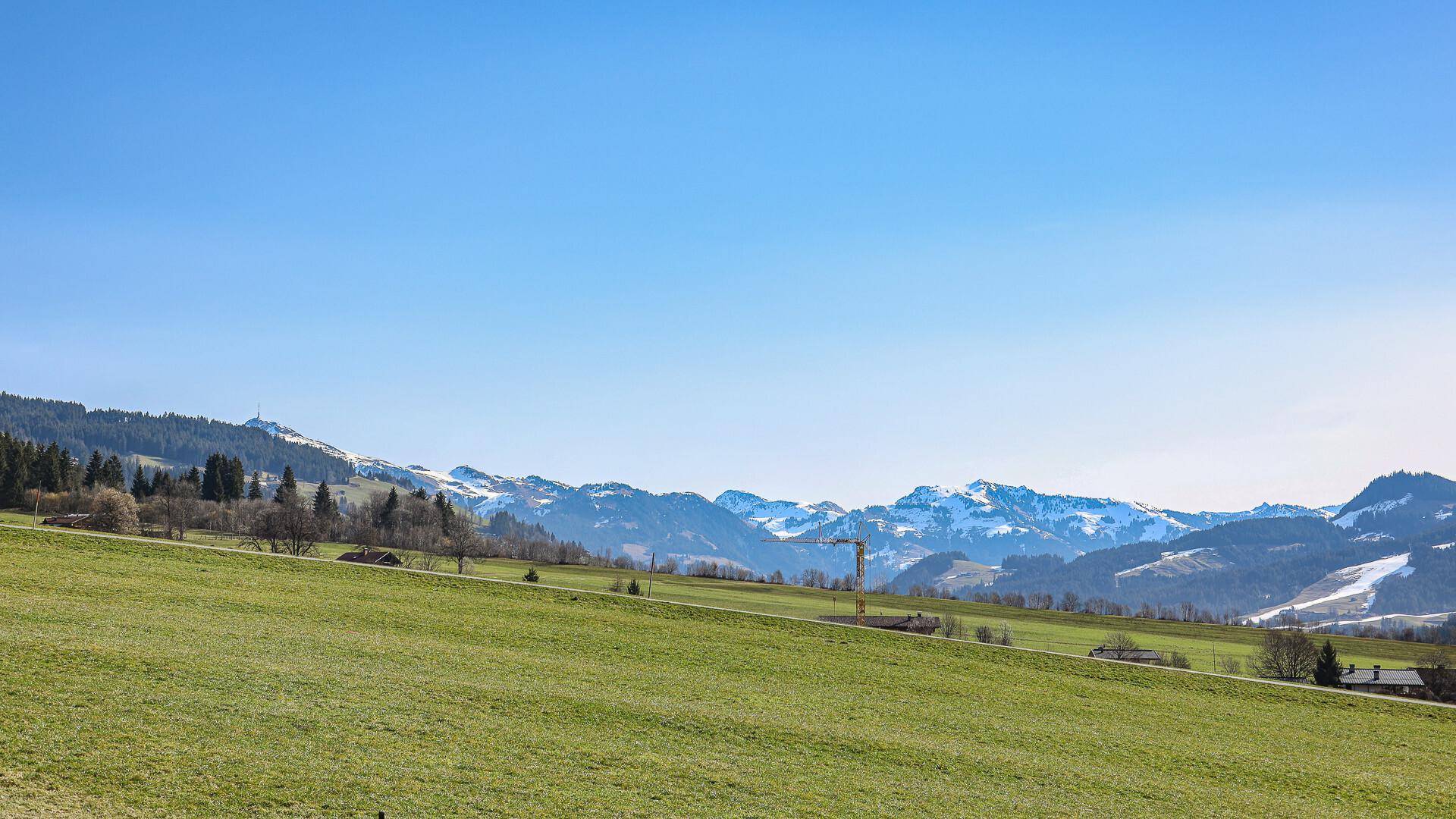 KITZIMMO-Baugrundstück mit Altbestand in Toplage - Immobilien Brixen im Thale.