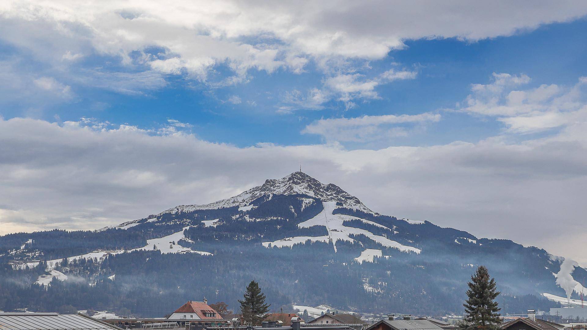 KITZIMMO-Luxus-Penthouse mit Kaiserblick kaufen - Immobilien St. Johann.