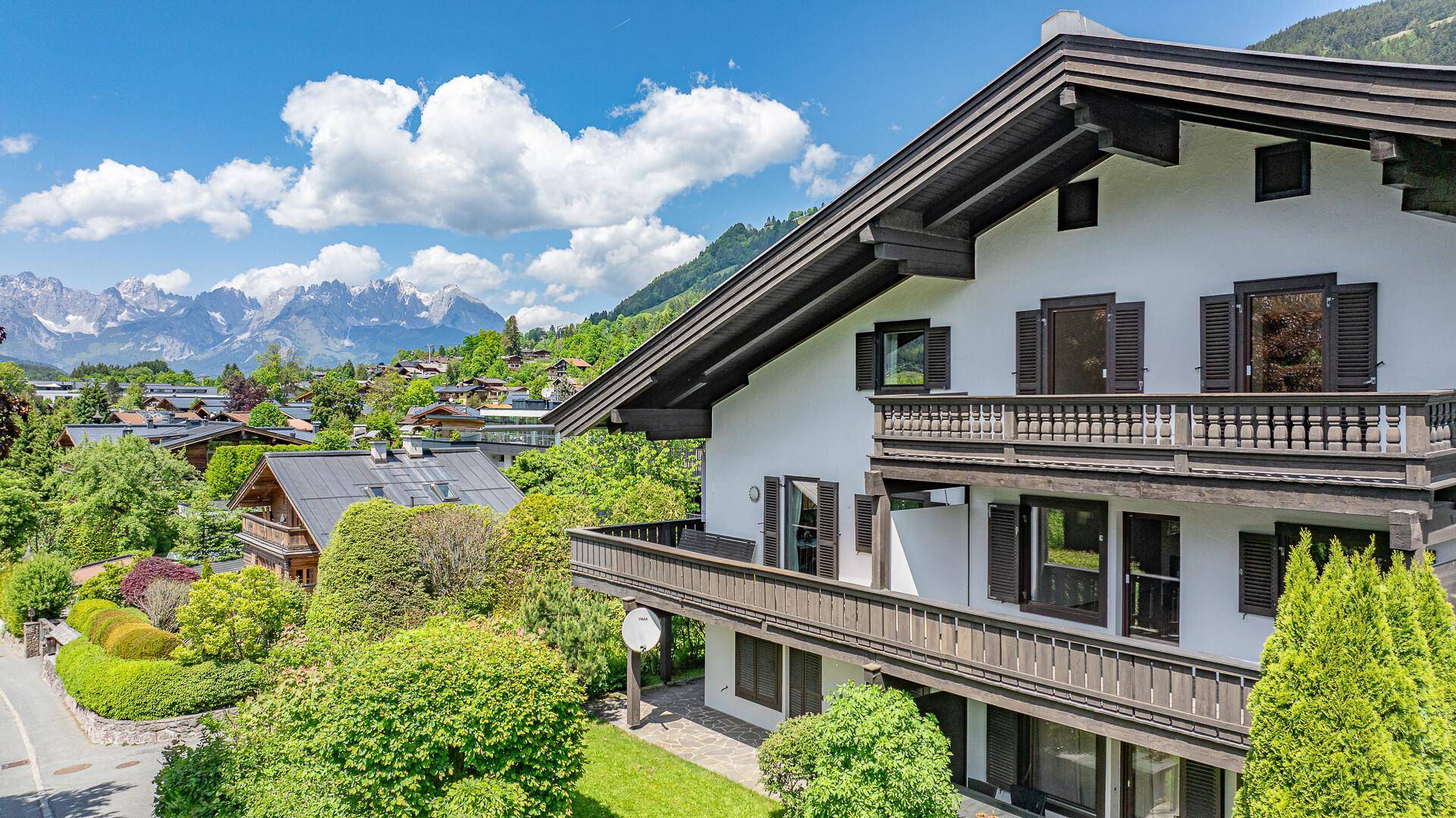 KITZIMMO-Exklusiver Freizeitwohnsitz am Sonnberg mit Panoramablick kaufen - Immobilien Kitzbühel.