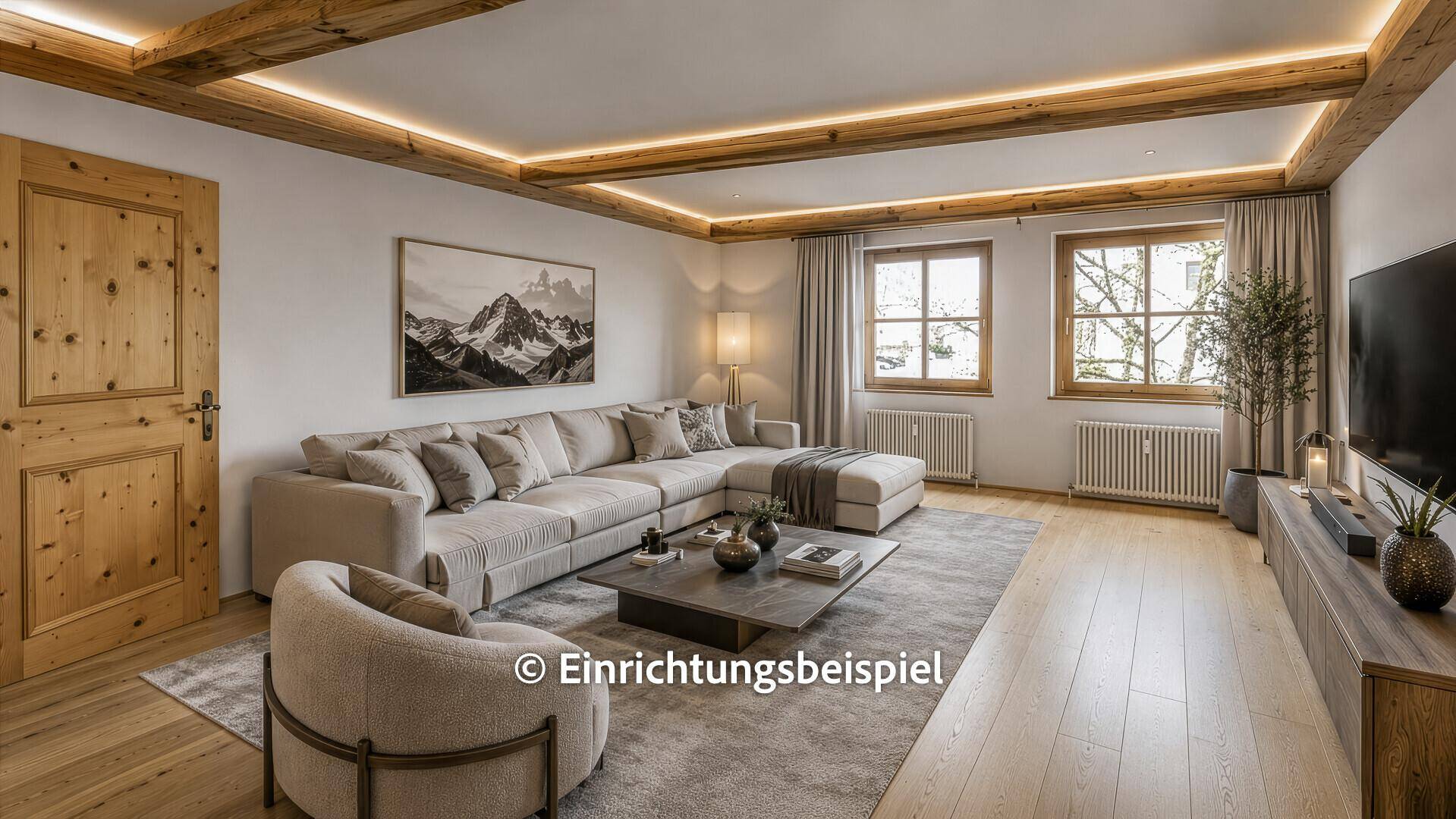 Gemütliches Wohnzimmer mit Holzbalken, großem Sofa und modernem Entertainment-Bereich.