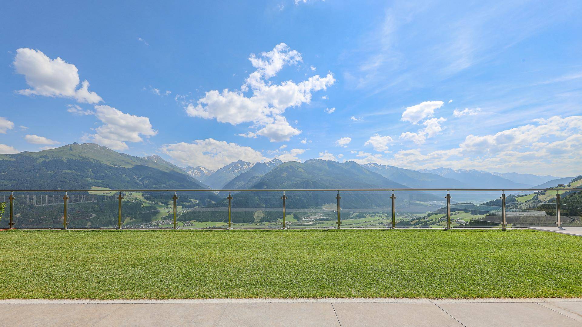 KITZIMMO-Luxusvilla mit Freizeitwohnsitz kaufen - Immobilien Kitzbühel.