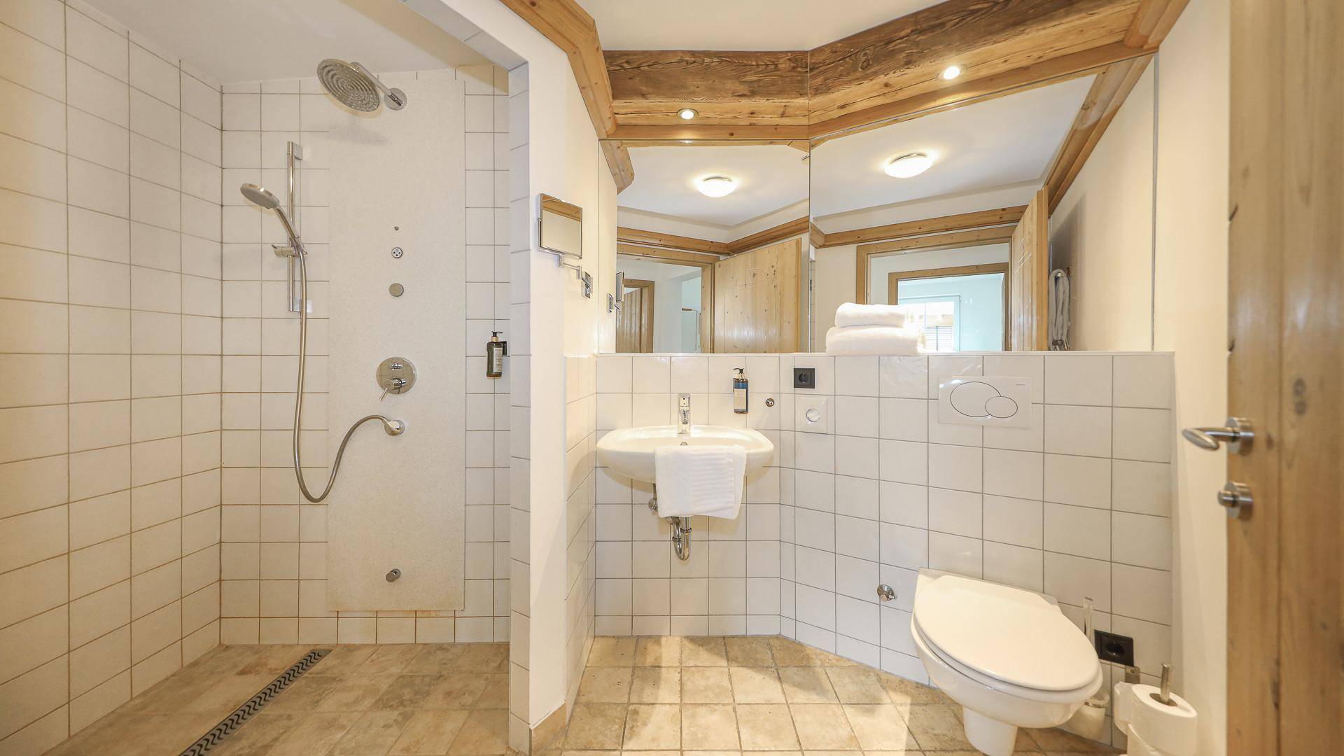 KITZIMMO-exklusives Apartment mit touristischer Widmung kaufen - Immobilien Kitzbühel.