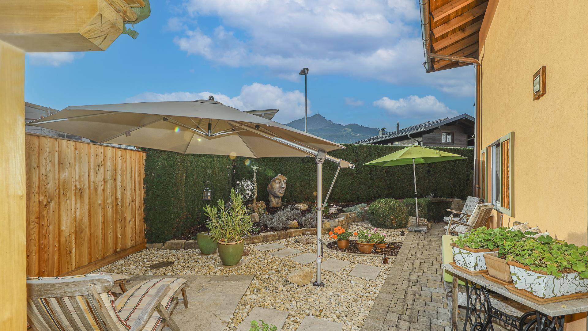 KITZIMMO-exklusives Einfamilienhaus in Toplage kaufen - Immobilien St. Johann in Tirol.