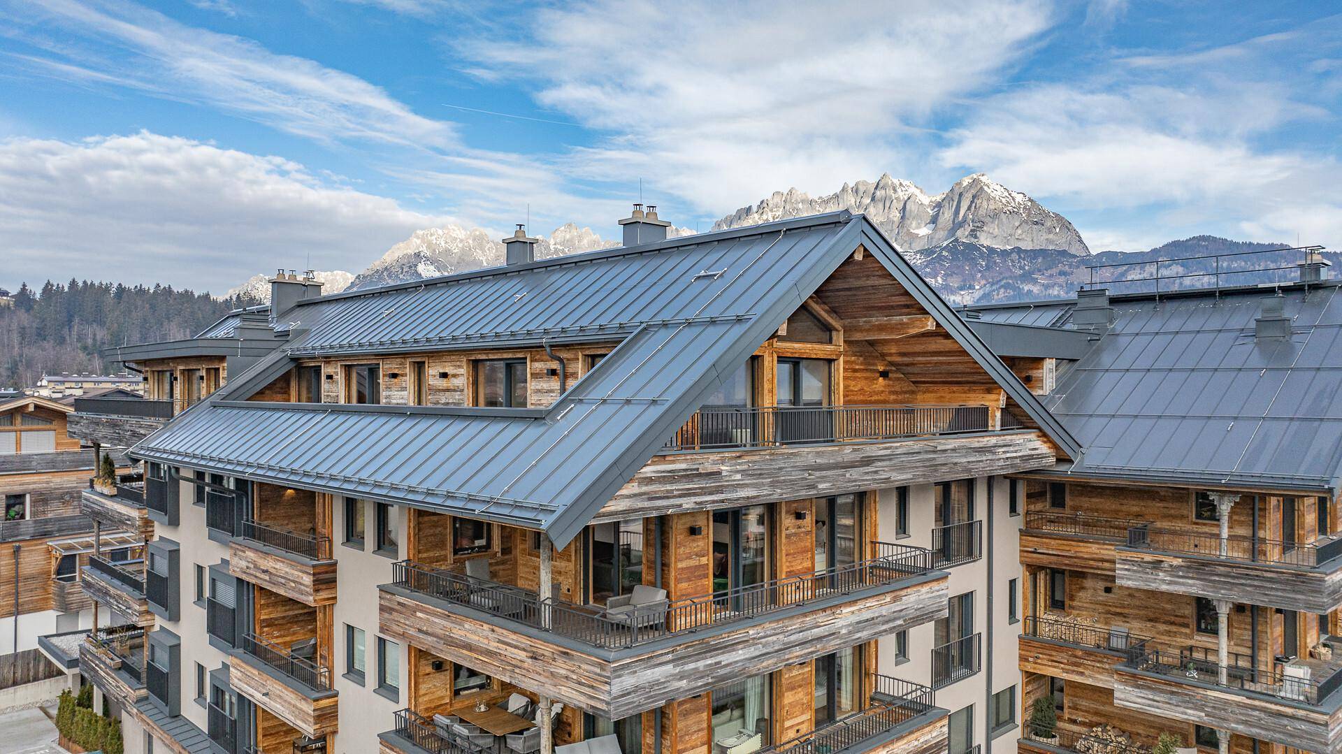 KITZIMMO-Luxuswohnung mit Bergblick in Toplage kaufen - Immobilien Oberndorf.