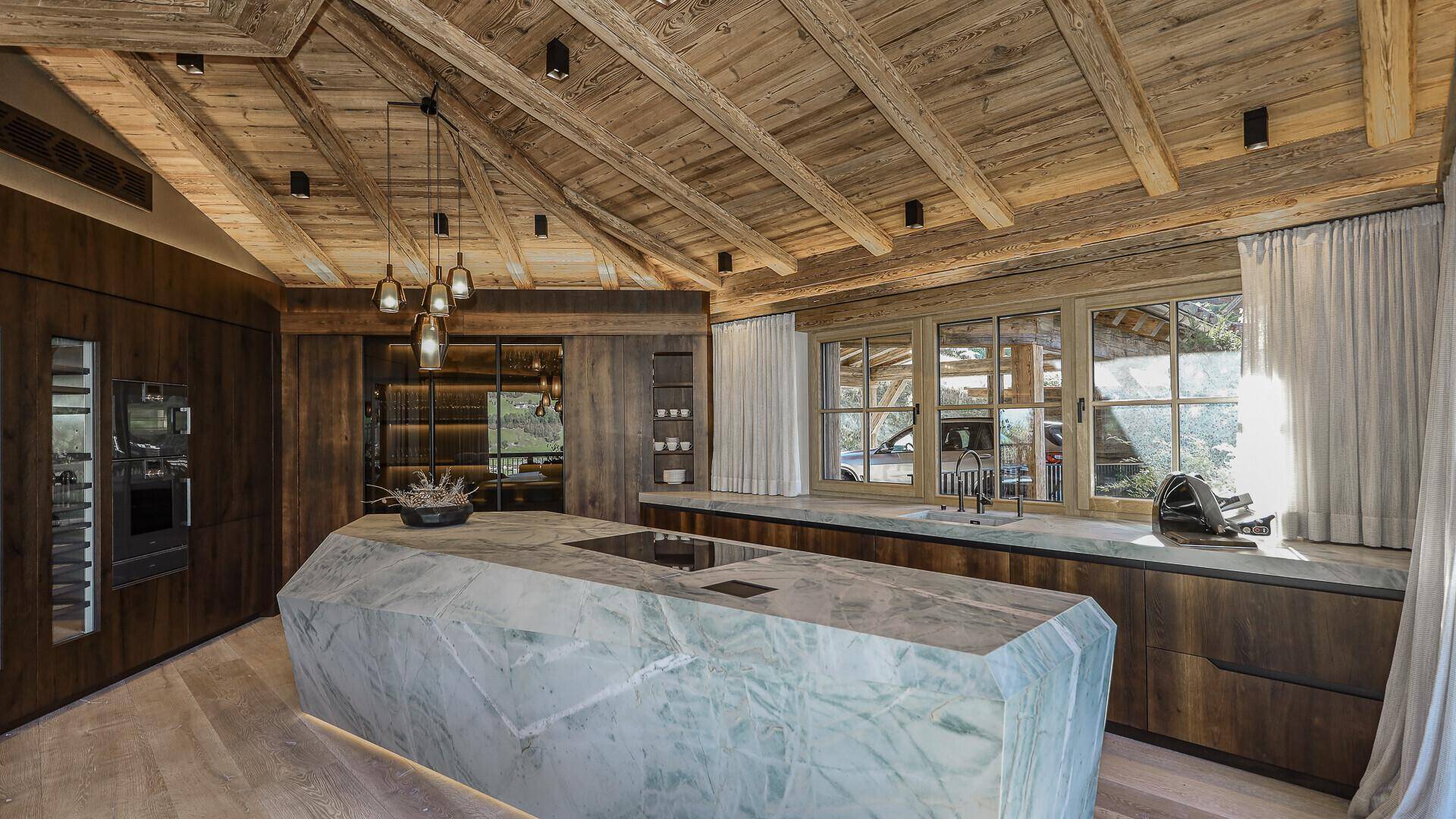 KITZIMMO-Beeindruckende Luxusvilla in sonniger Toplage - Immobilien Jochberg.