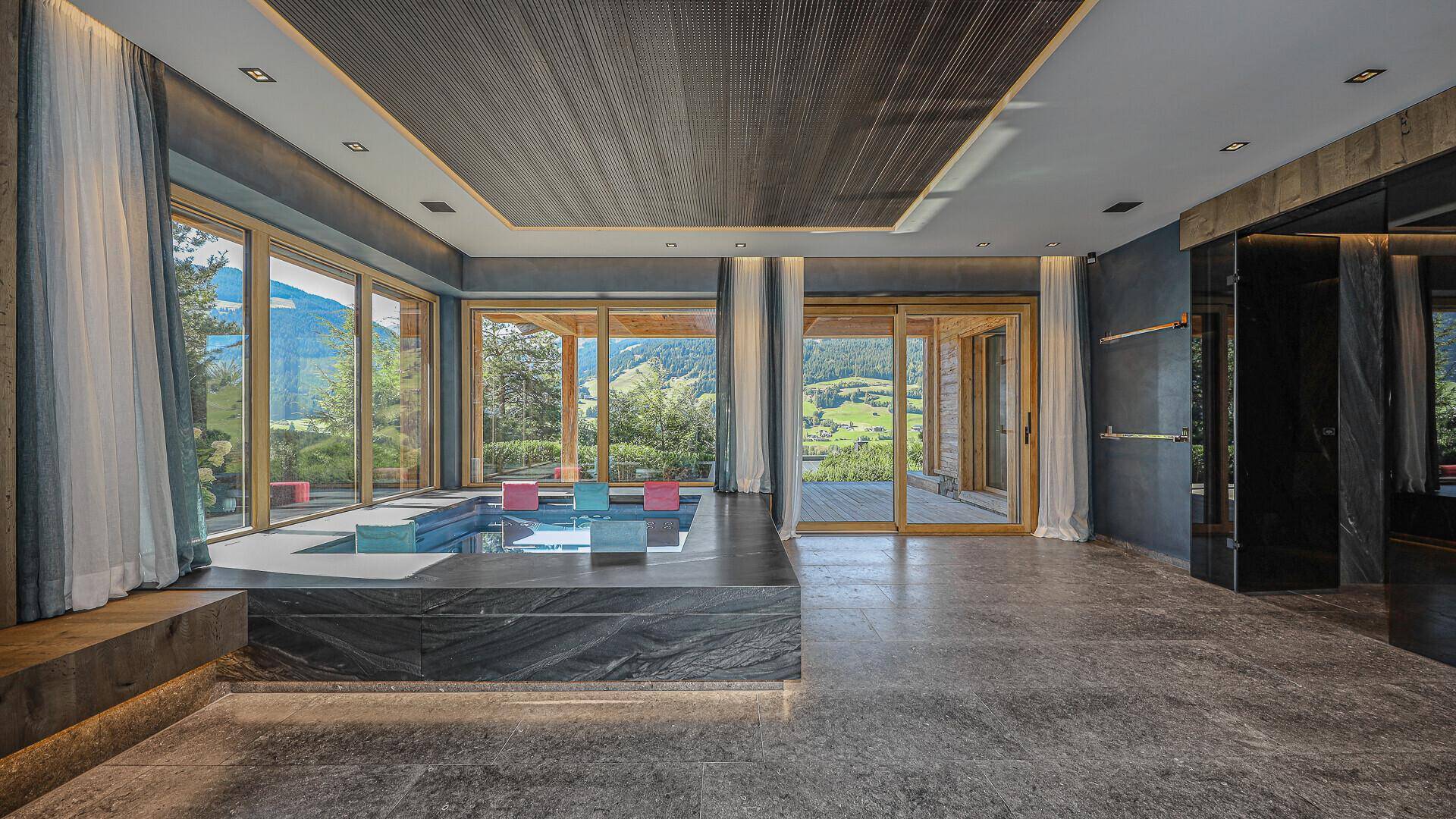 KITZIMMO-Summit View – High-End-Chalet mit endlosem Weitblick - Immobilien Jochberg.