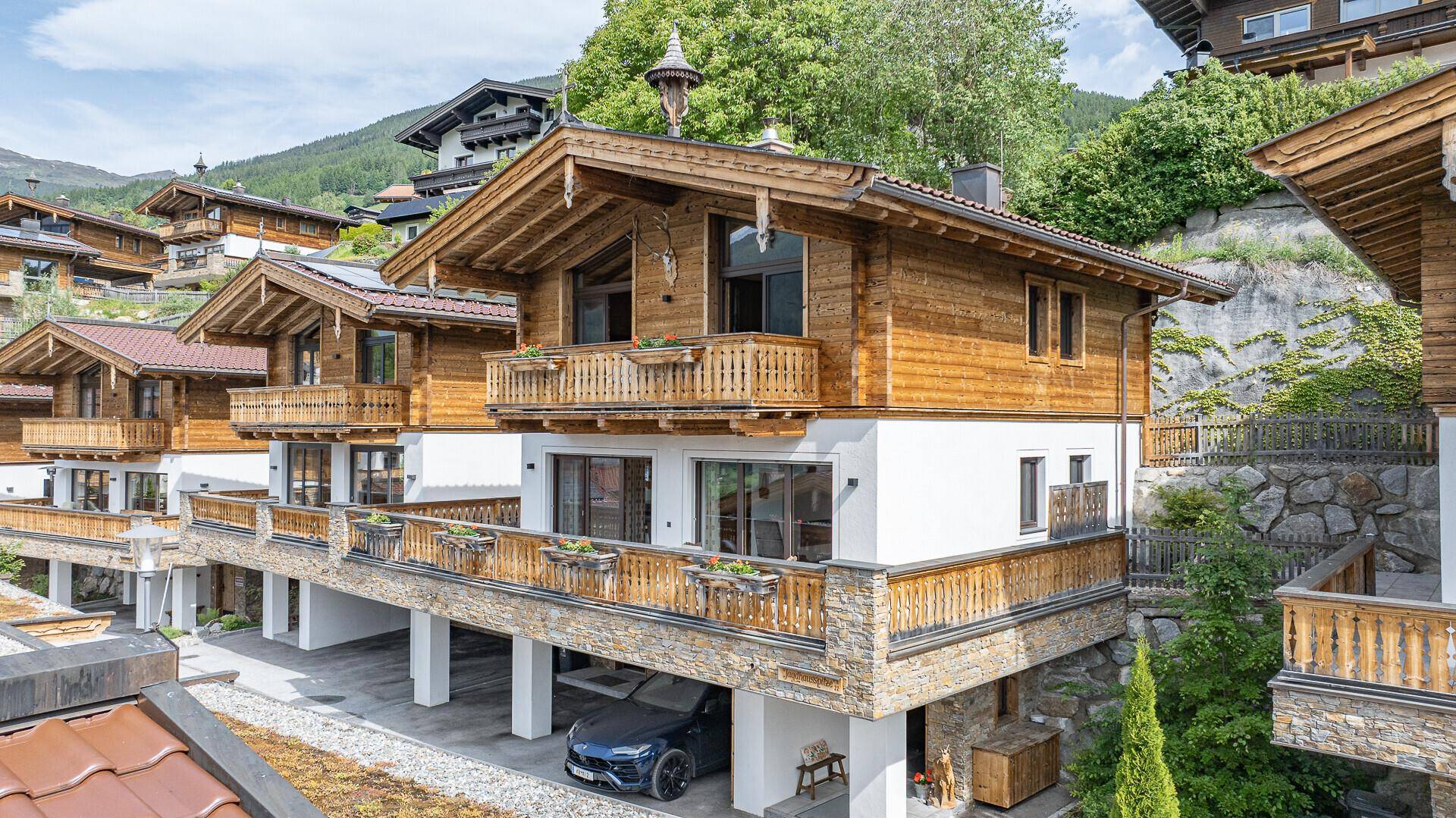 KITZIMMO-Exklusives Nationalpark Chalet in sonniger Ruhelage - Immobilien Neukirchen.