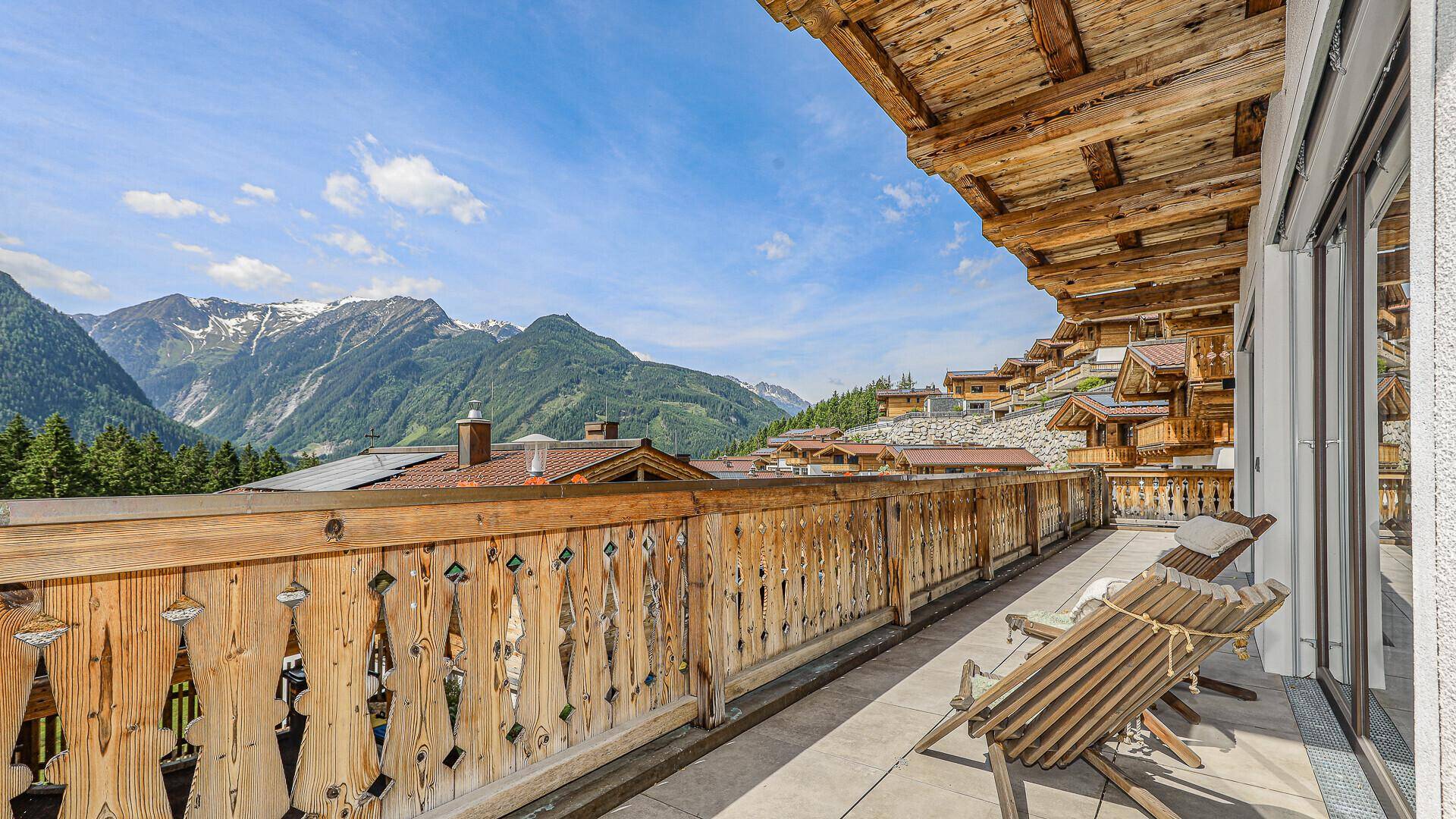 KITZIMMO-Exklusives Nationalpark Chalet in sonniger Ruhelage - Immobilien Neukirchen.