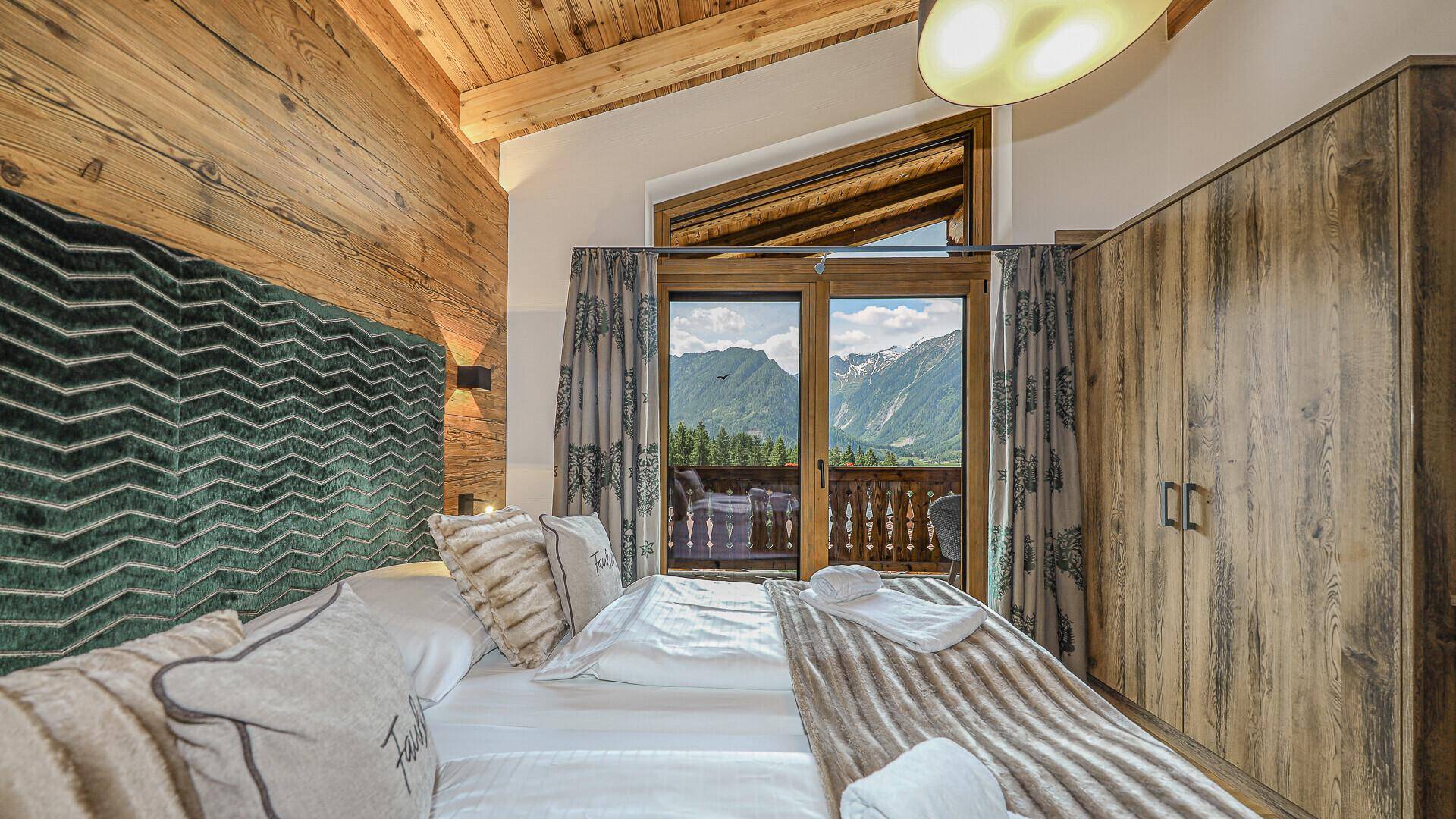 KITZIMMO-Exklusives Nationalpark Chalet in sonniger Ruhelage - Immobilien Neukirchen.