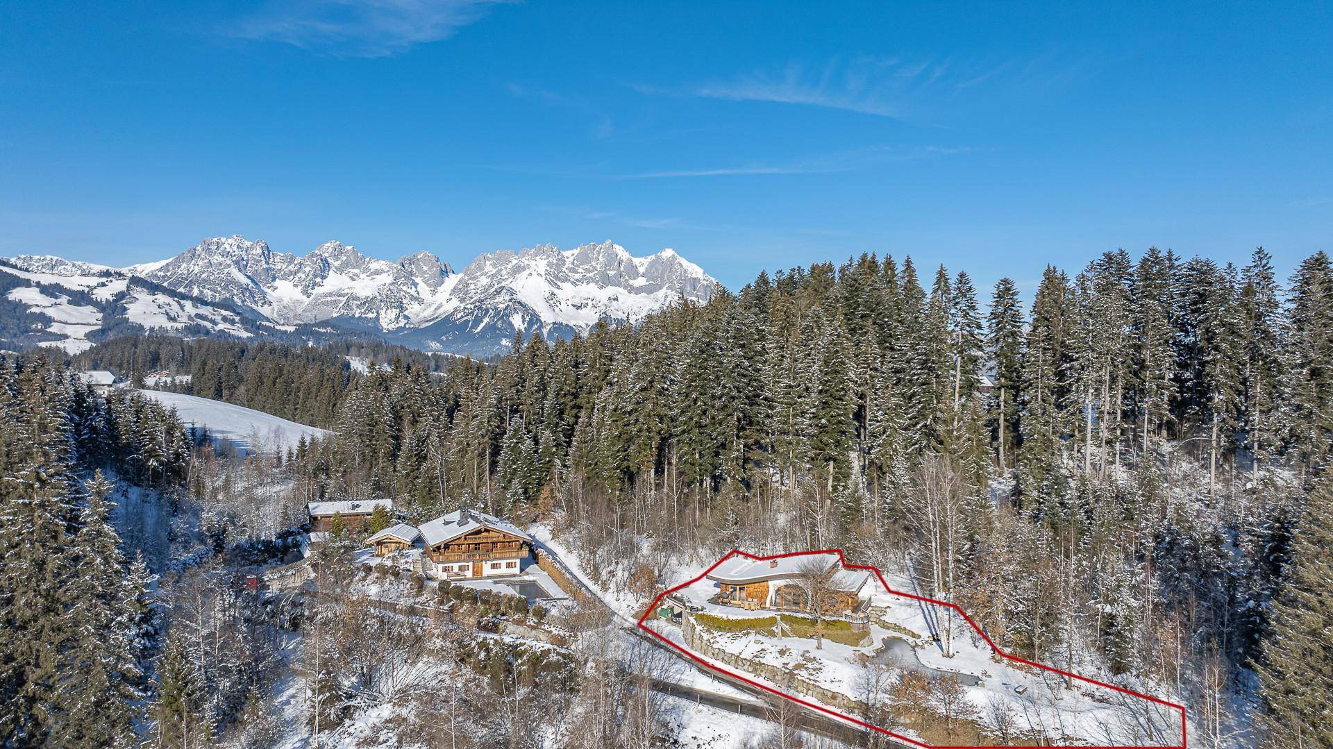 KITZIMMO-Einzigartiges Anwesen mit Blick auf den Schwarzsee - Immobilien Kitzbühel.