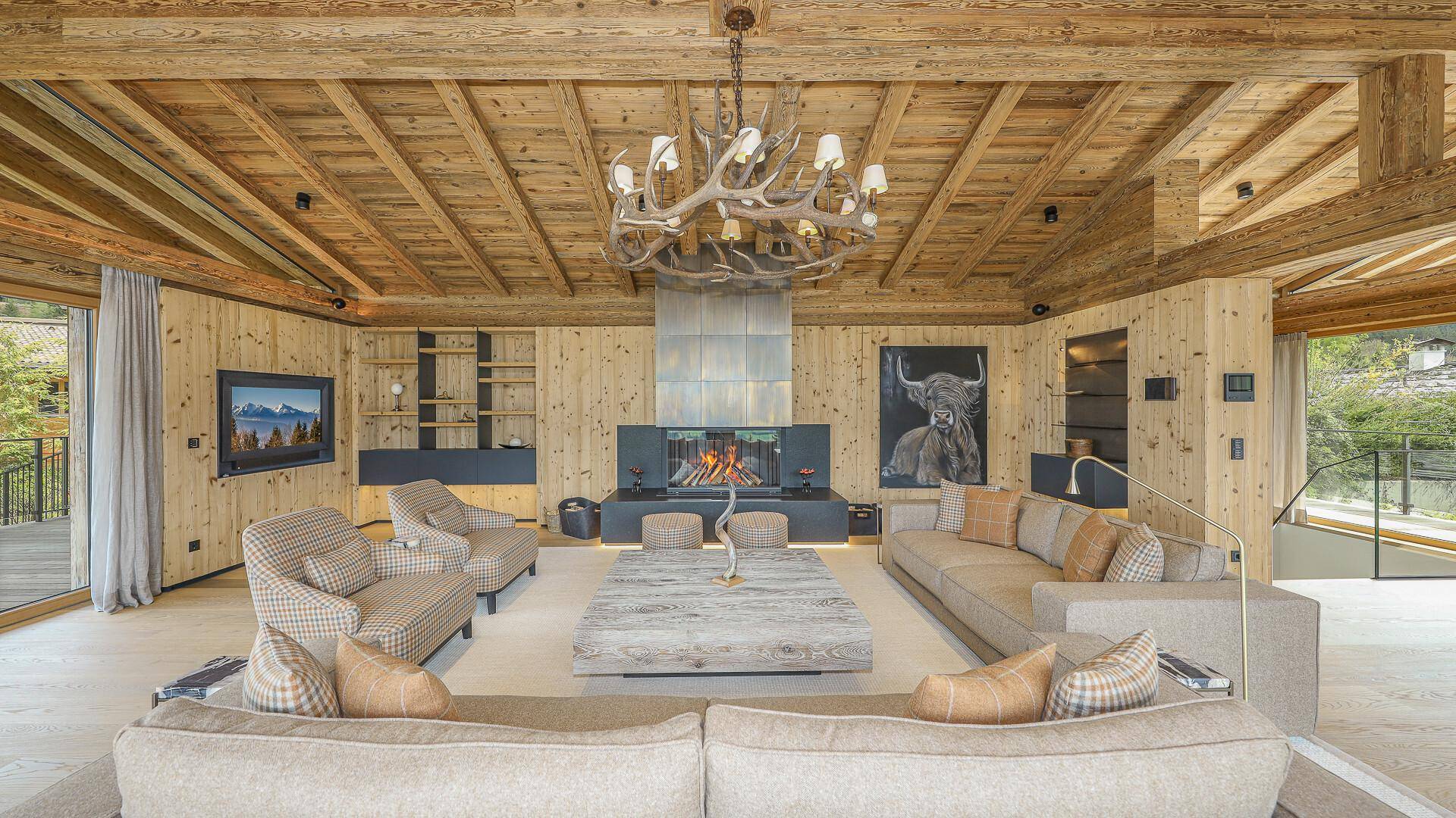 KITZIMMO-Luxusvilla in prominenter Toplage kaufen - Immobilien Aurach bei Kitzbühel.