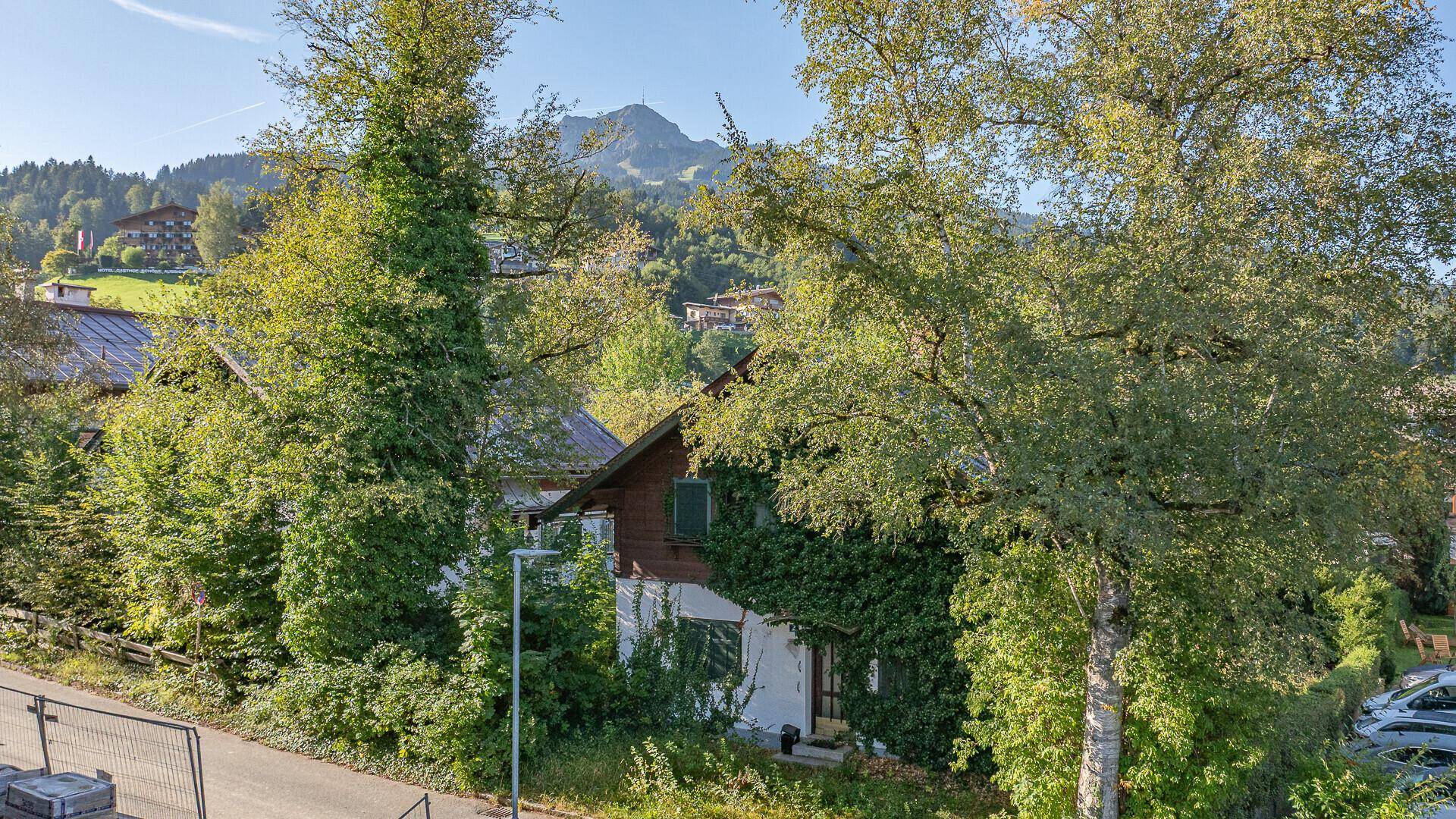 KITZIMMO-Baugrund in zentraler Toplage mit Apparthotel Projektierung - Immobilien St. Johann.