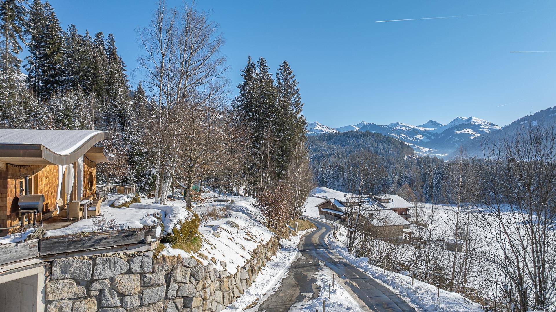 KITZIMMO-Einzigartiges Anwesen mit Blick auf den Schwarzsee - Immobilien Kitzbühel.