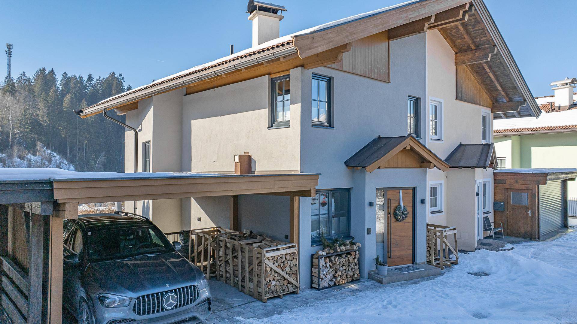 KITZIMMO-Exklusives Haus in sonniger Lage kaufen - Immobilien Kitzbühel.