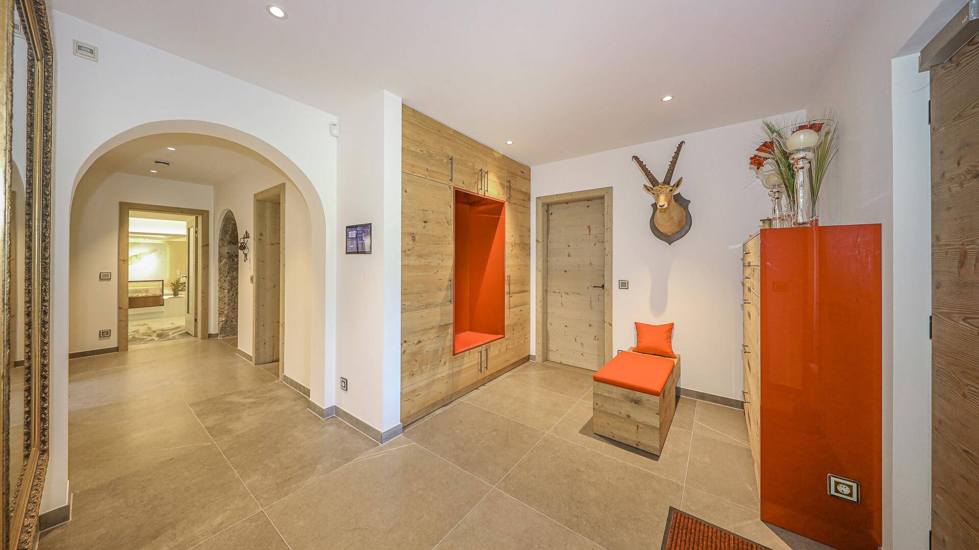 KITZIMMO-Luxusvilla mit Kaiserblick in Alleinlage kaufen - Immobilien Scheffau.