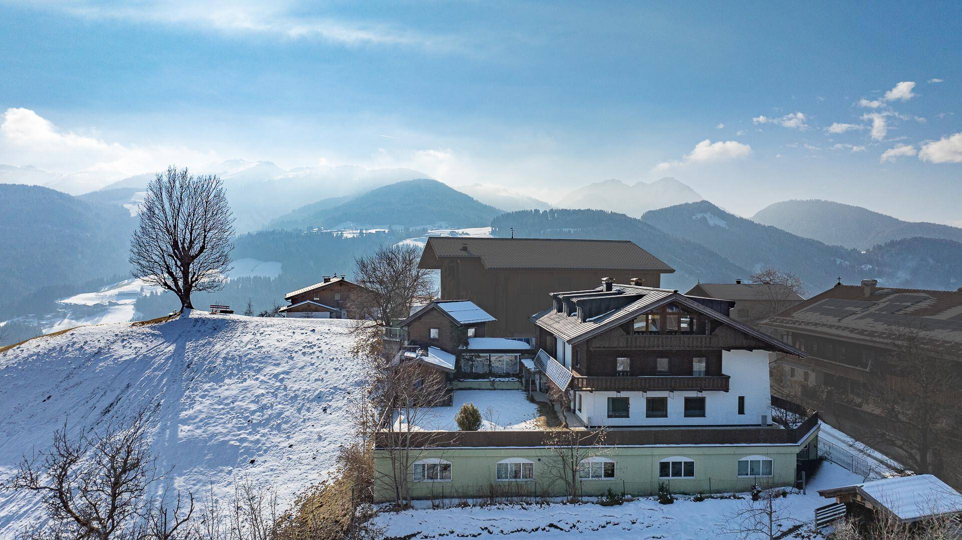 Anwesen mit einer der größten privaten Schutzanlagen - zwischen Innsbruck &amp; Kitzbühel - Ansicht 4