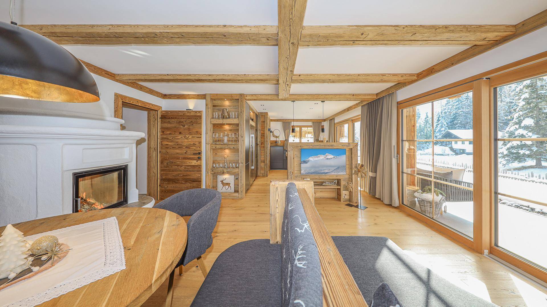 KITZIMMO-zwei Luxuschalets mit Panoramablick in Top-Ruhelage kaufen - Immobilien Steinberg Tirol.