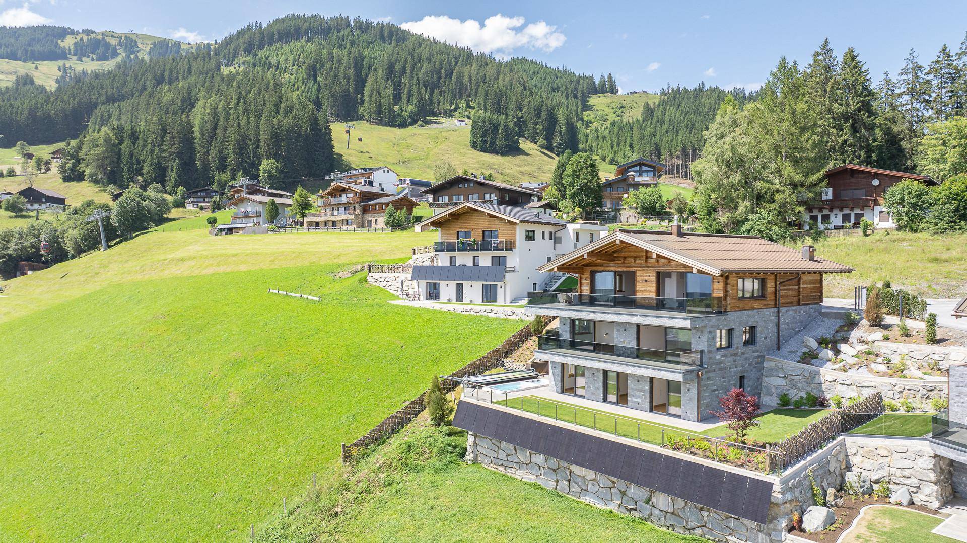 KITZIMMO-Luxusvilla mit Freizeitwohnsitz kaufen - Immobilien Kitzbühel.