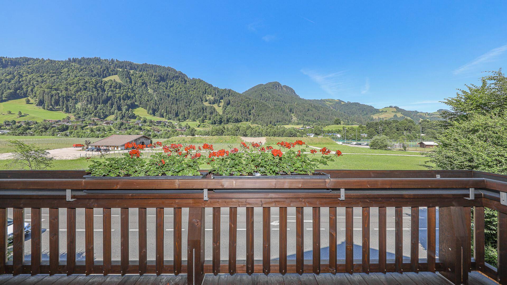 KITZIMMO-Exklusives Penthouse mit Panoramablick mieten - Immobilien Kitzbühel.