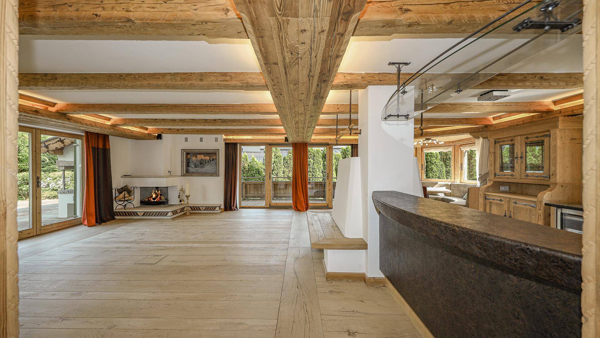KITZIMMO-Exklusive Luxusvilla mit Freizeitwohnsitz auf der Bichlalm - Immobilien Kitzbühel.