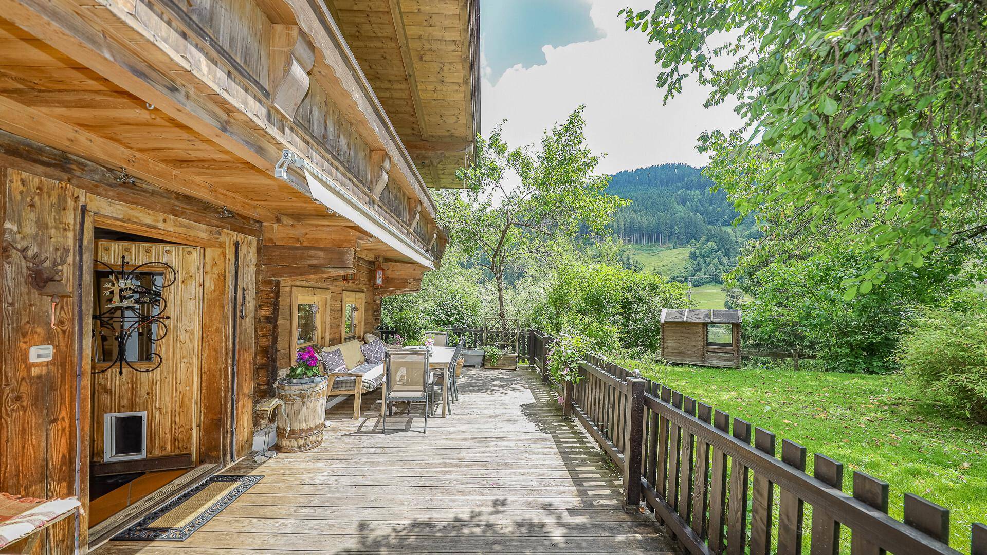 KITZIMMO-historischen Anwesen mit 3.800 m² Grund in Ruhelage - Immobilien Jochberg.