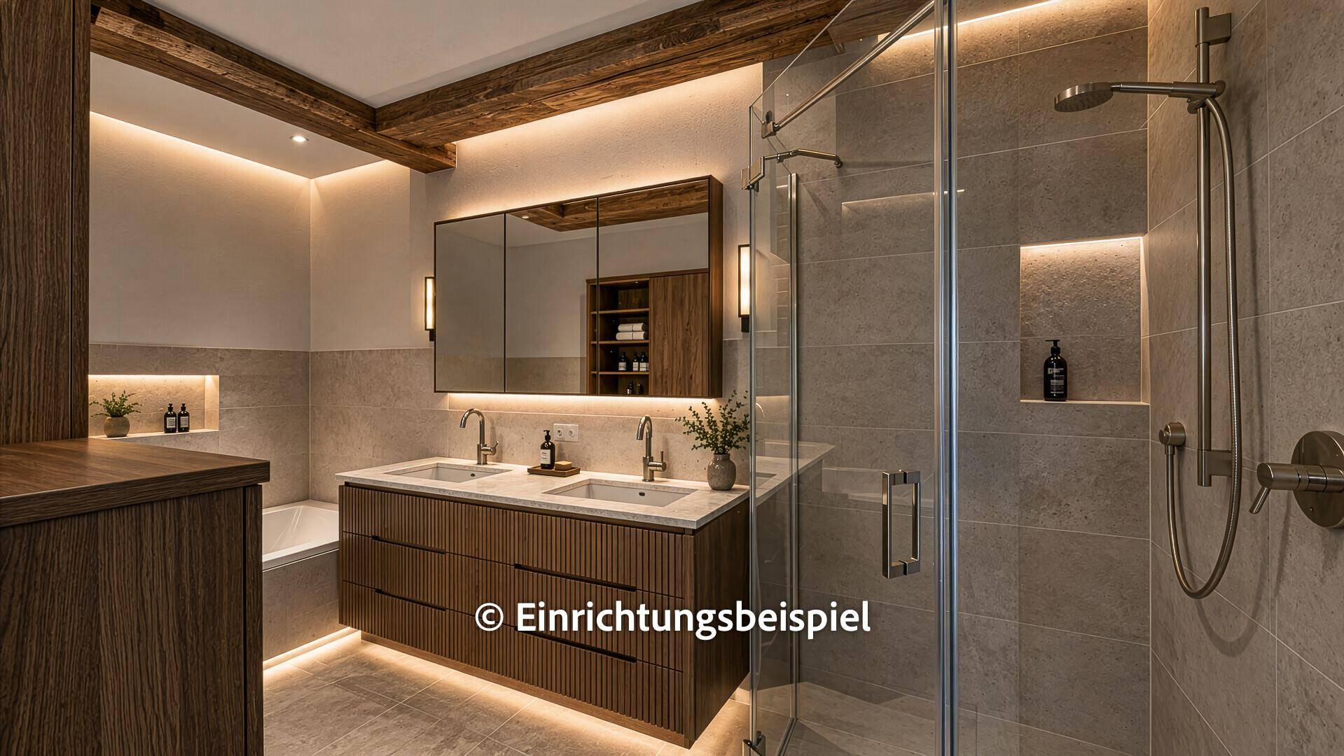 Luxuriöses Badezimmer mit Doppelwaschbecken, Badewanne und moderner begehbarer Dusche.
